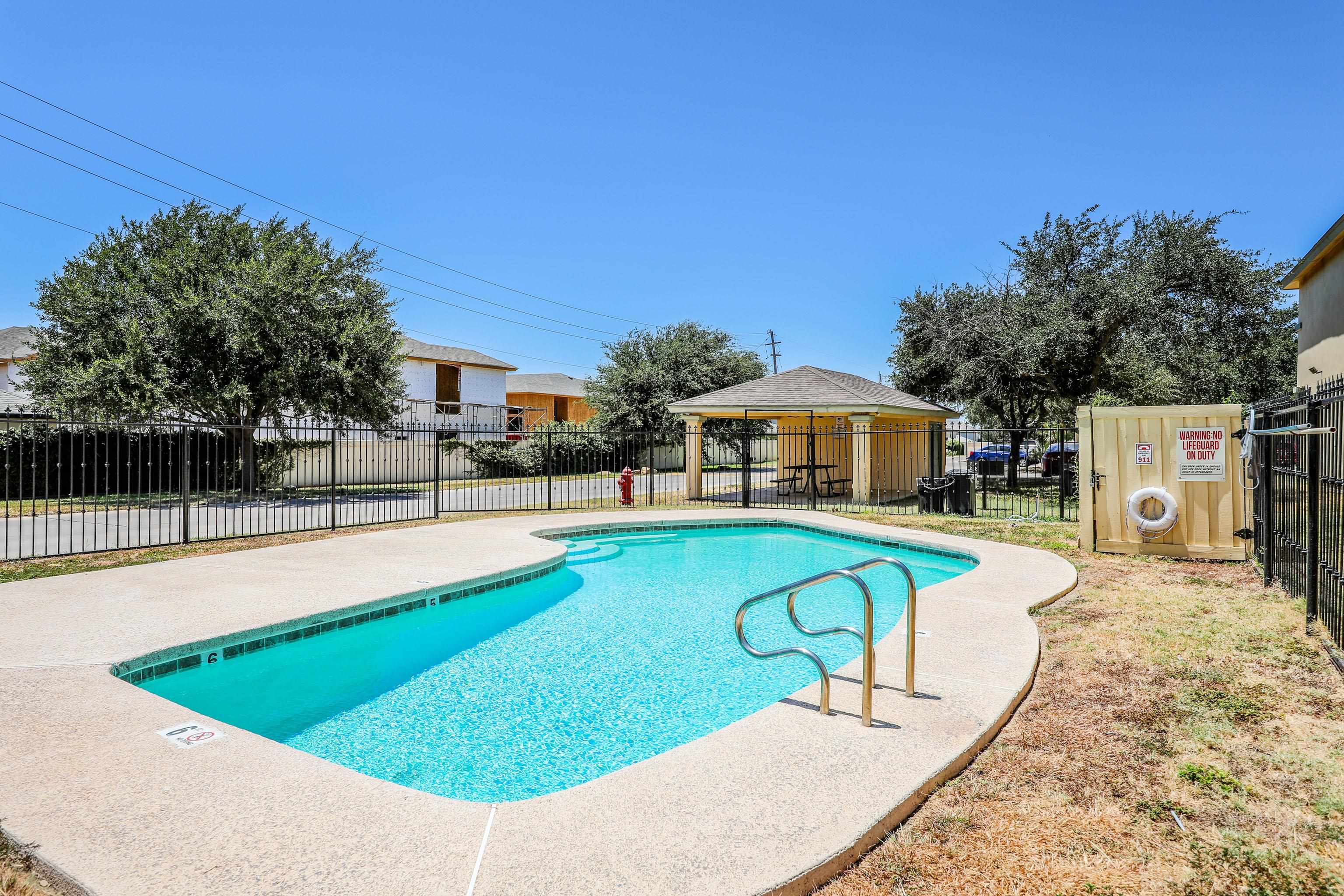 1000 Ranchway Dr Unit: 15