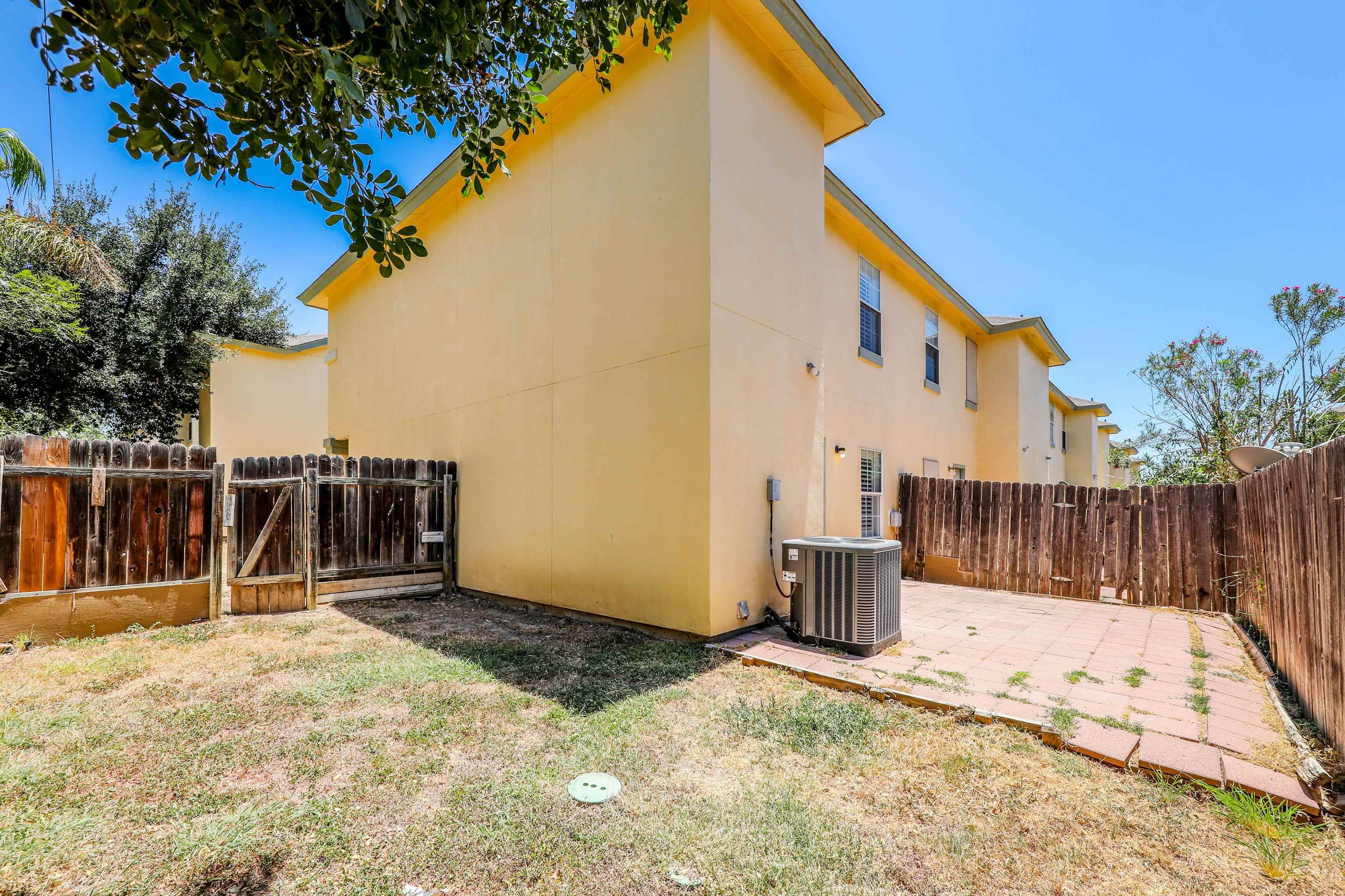 1000 Ranchway Dr Unit: 15