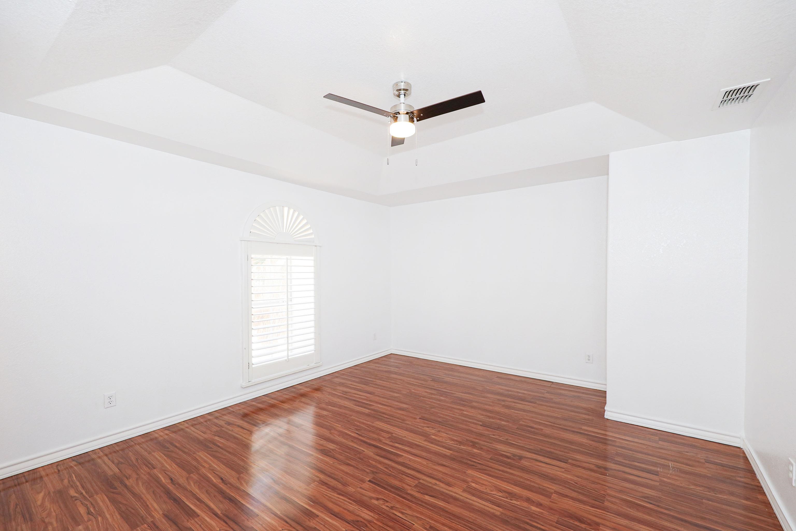 1000 Ranchway Dr Unit: 15