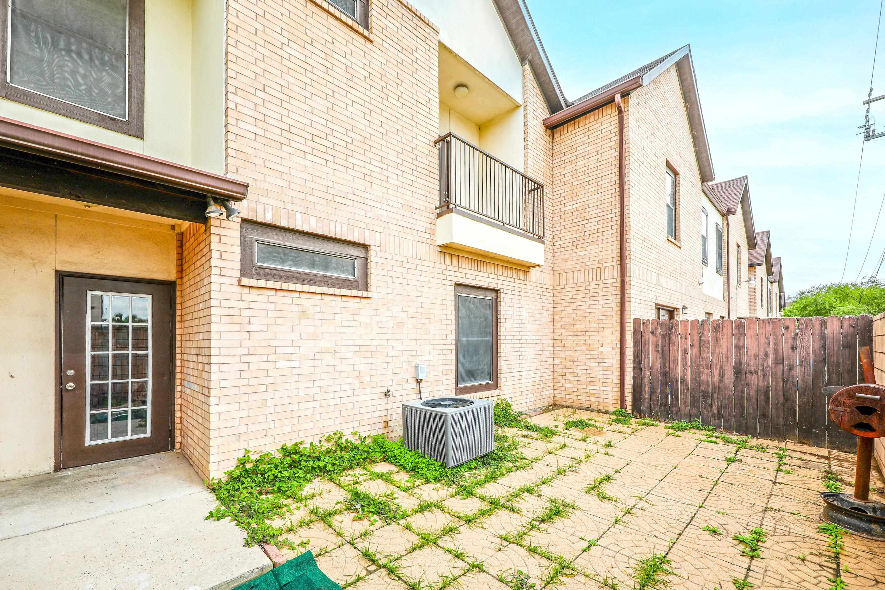 2445 Monarch Dr Unit: 1003