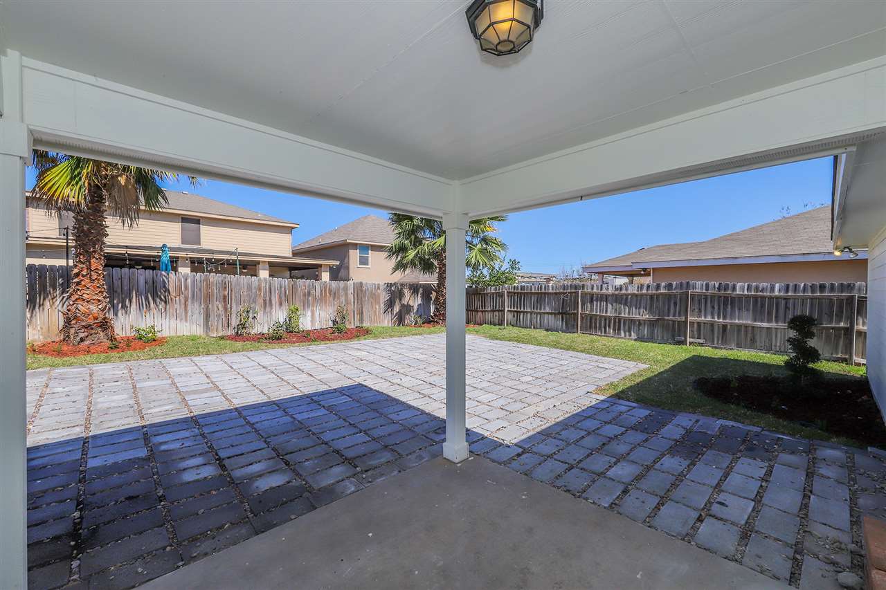 618 Ovenbird Thicket Dr