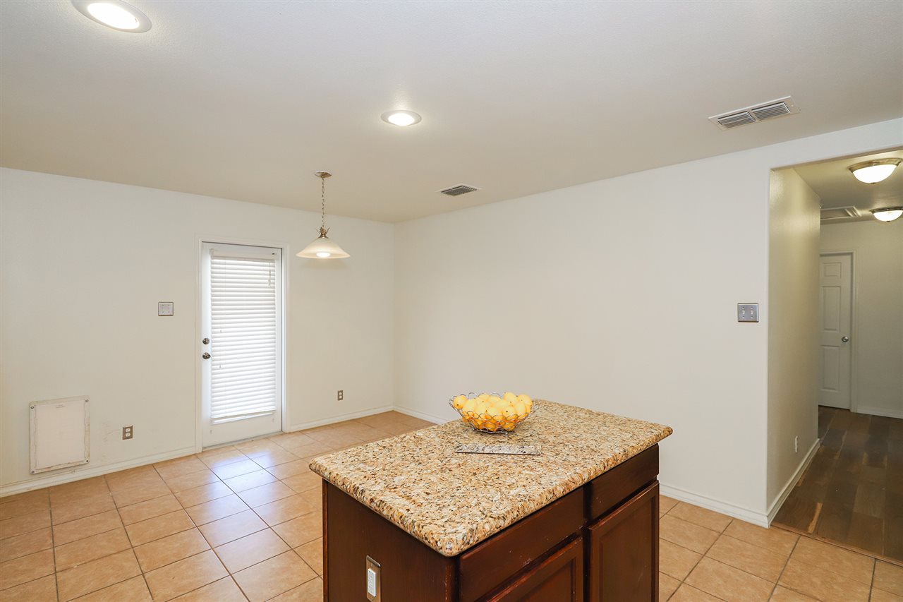 618 Ovenbird Thicket Dr