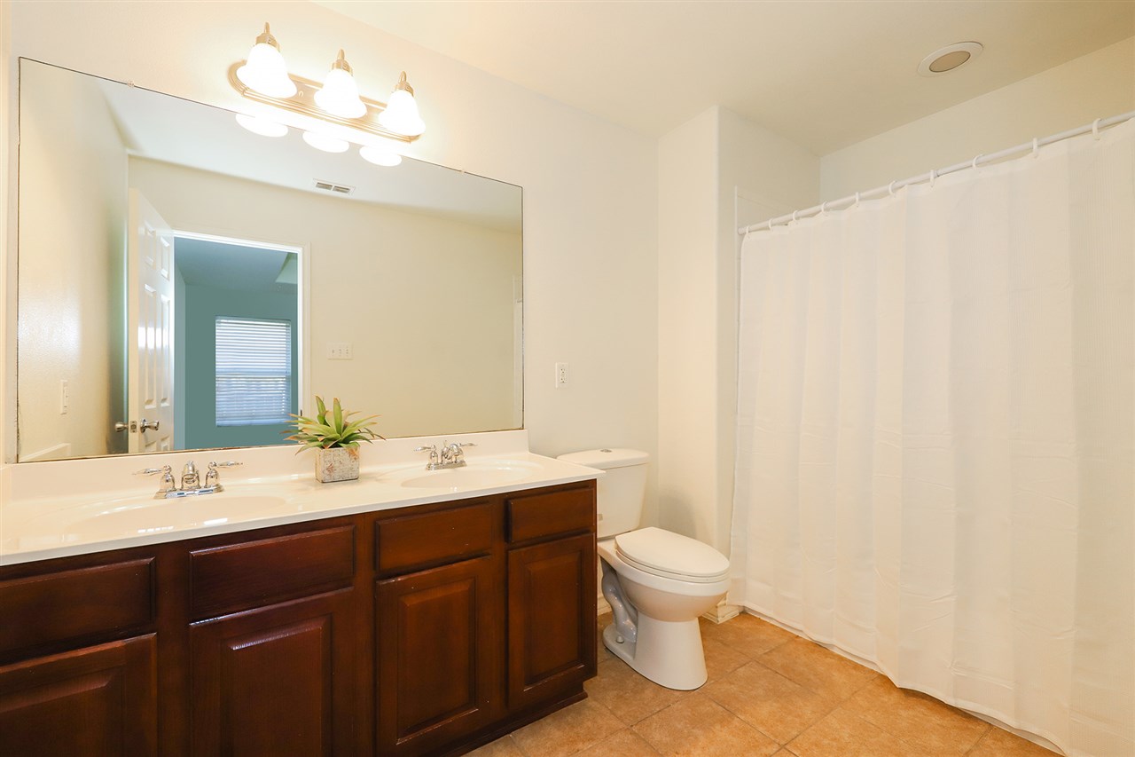 618 Ovenbird Thicket Dr