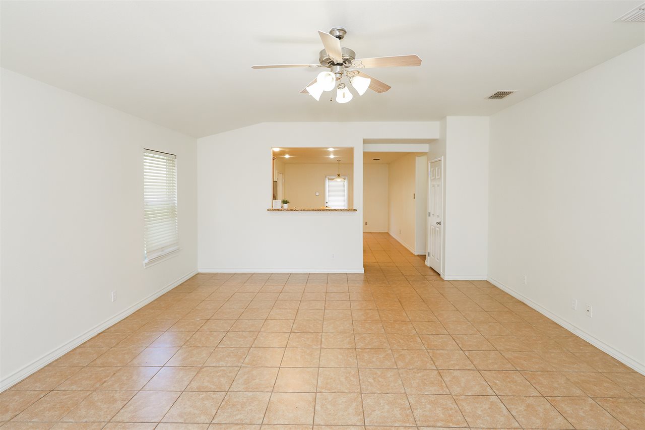 618 Ovenbird Thicket Dr