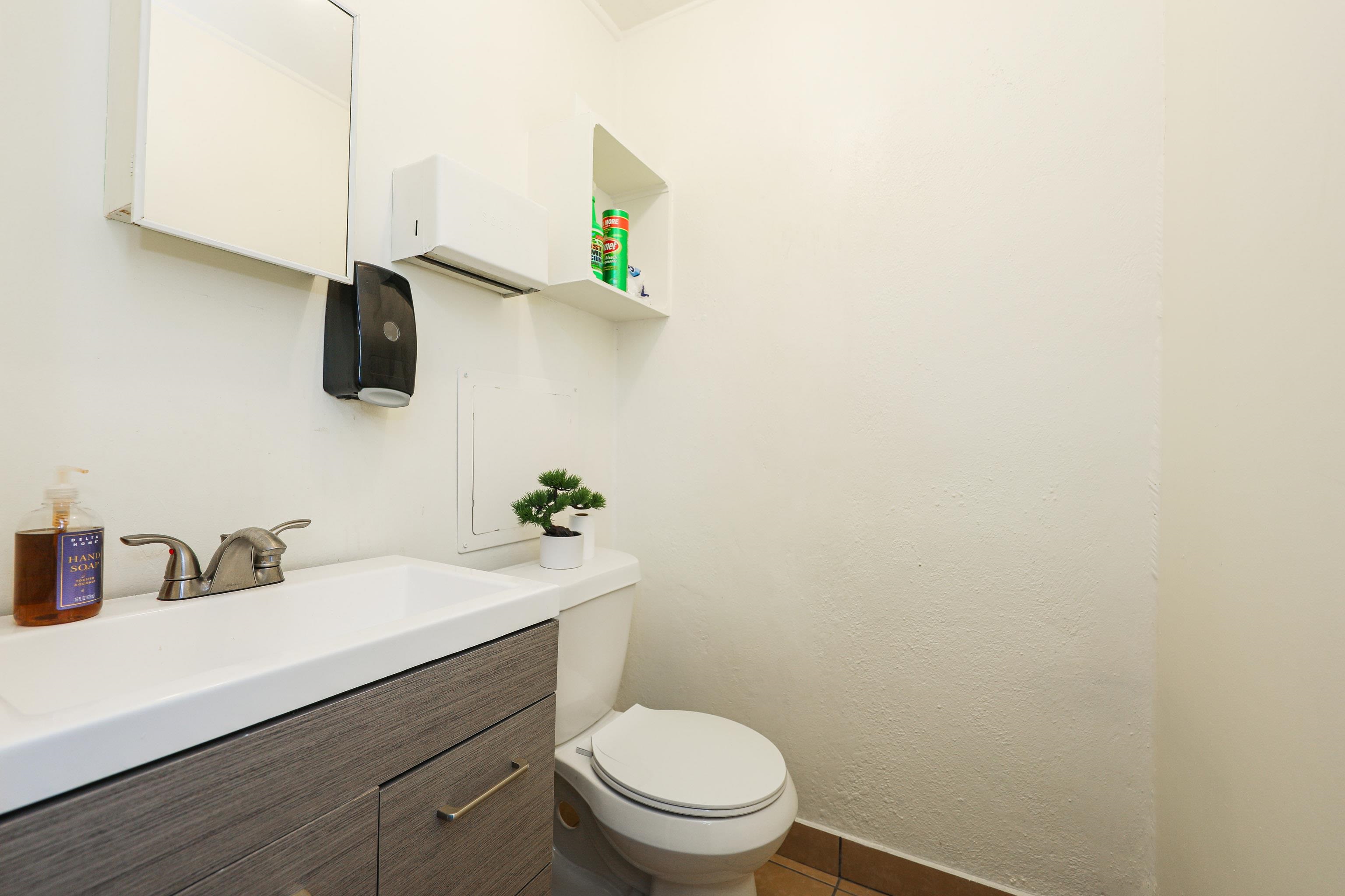 1217 Hidalgo St Unit: 1