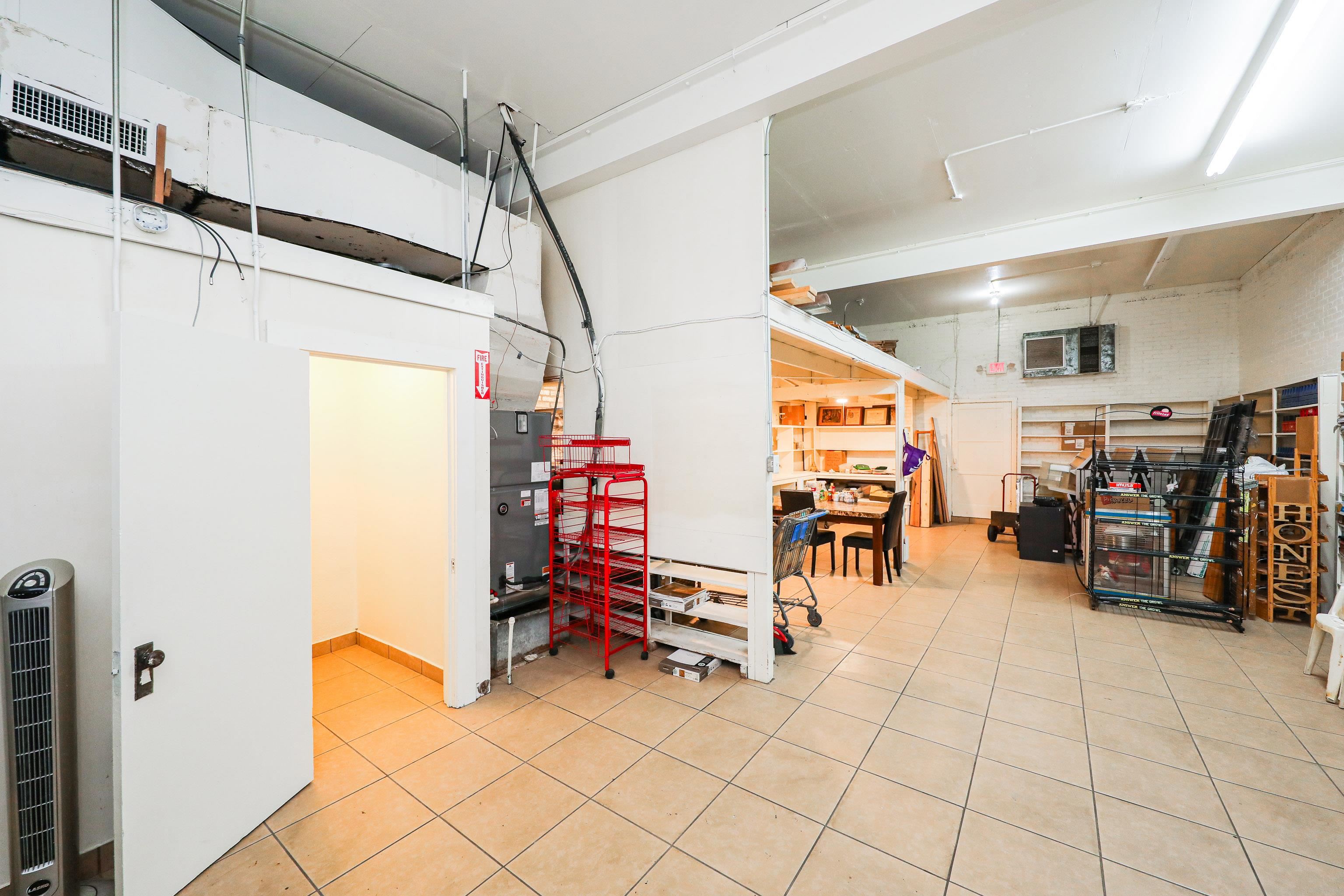 1217 Hidalgo St Unit: 1