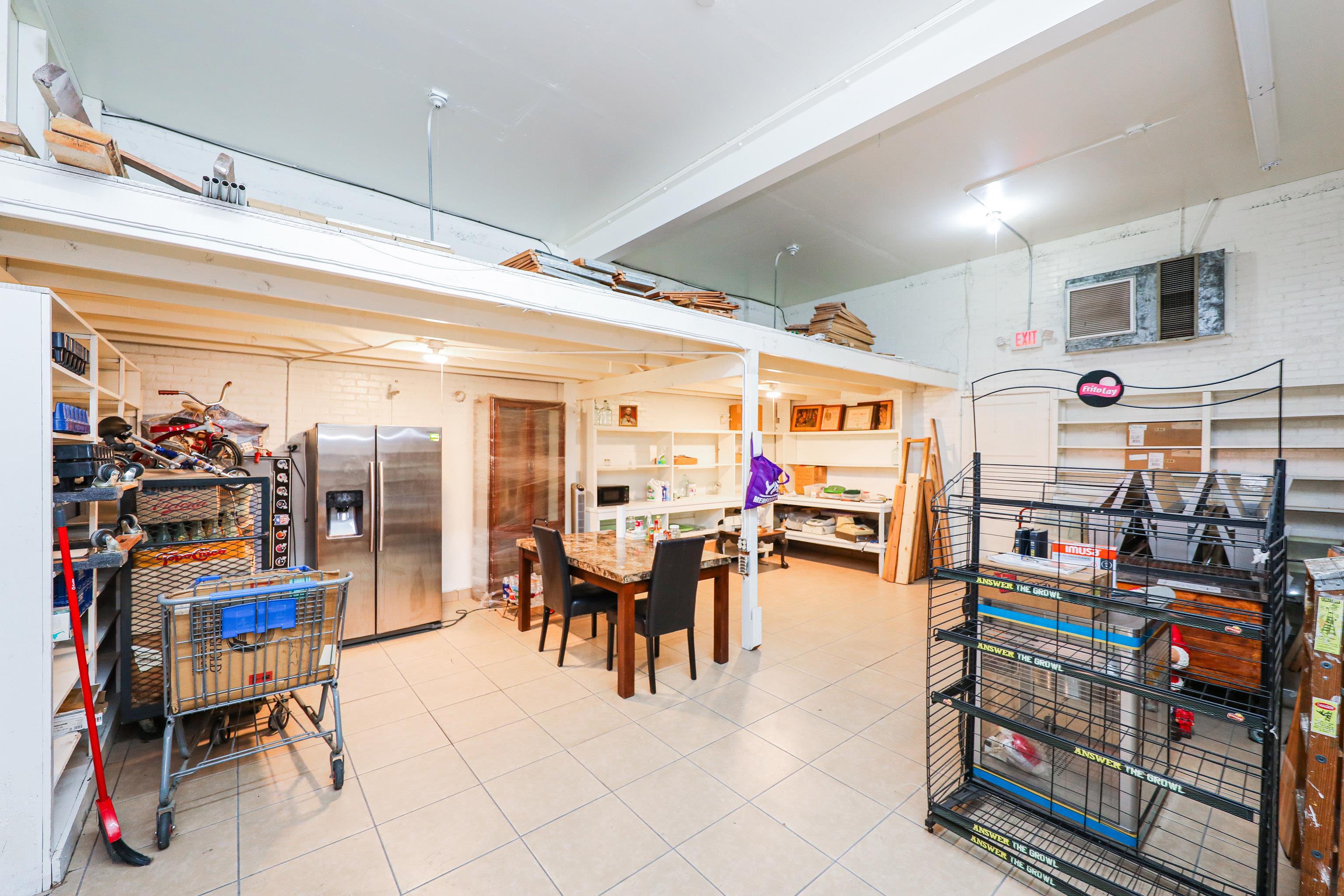 1217 Hidalgo St Unit: 1