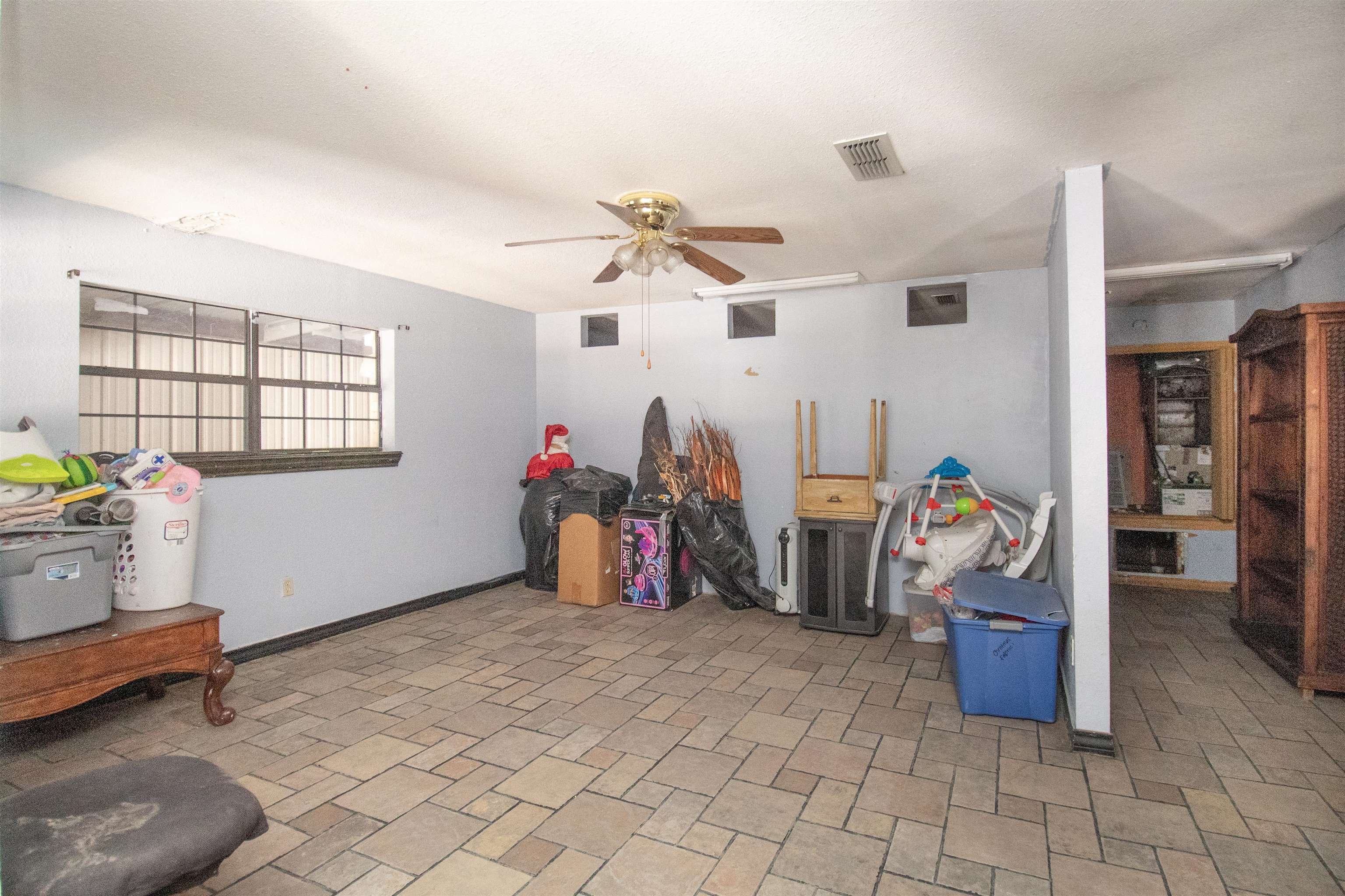 5103 E U.S. Hwy 59