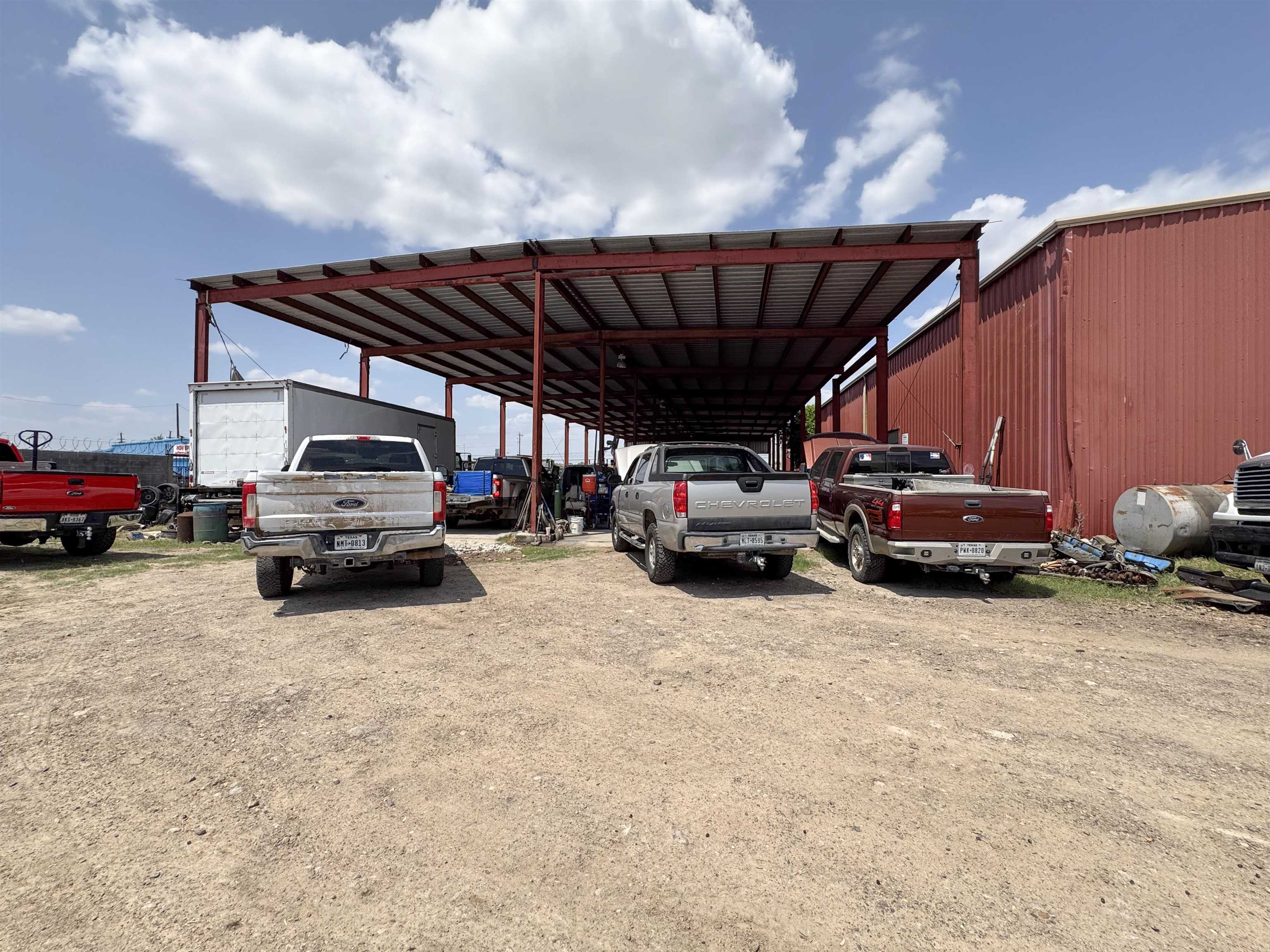 5103 E U.S. Hwy 59