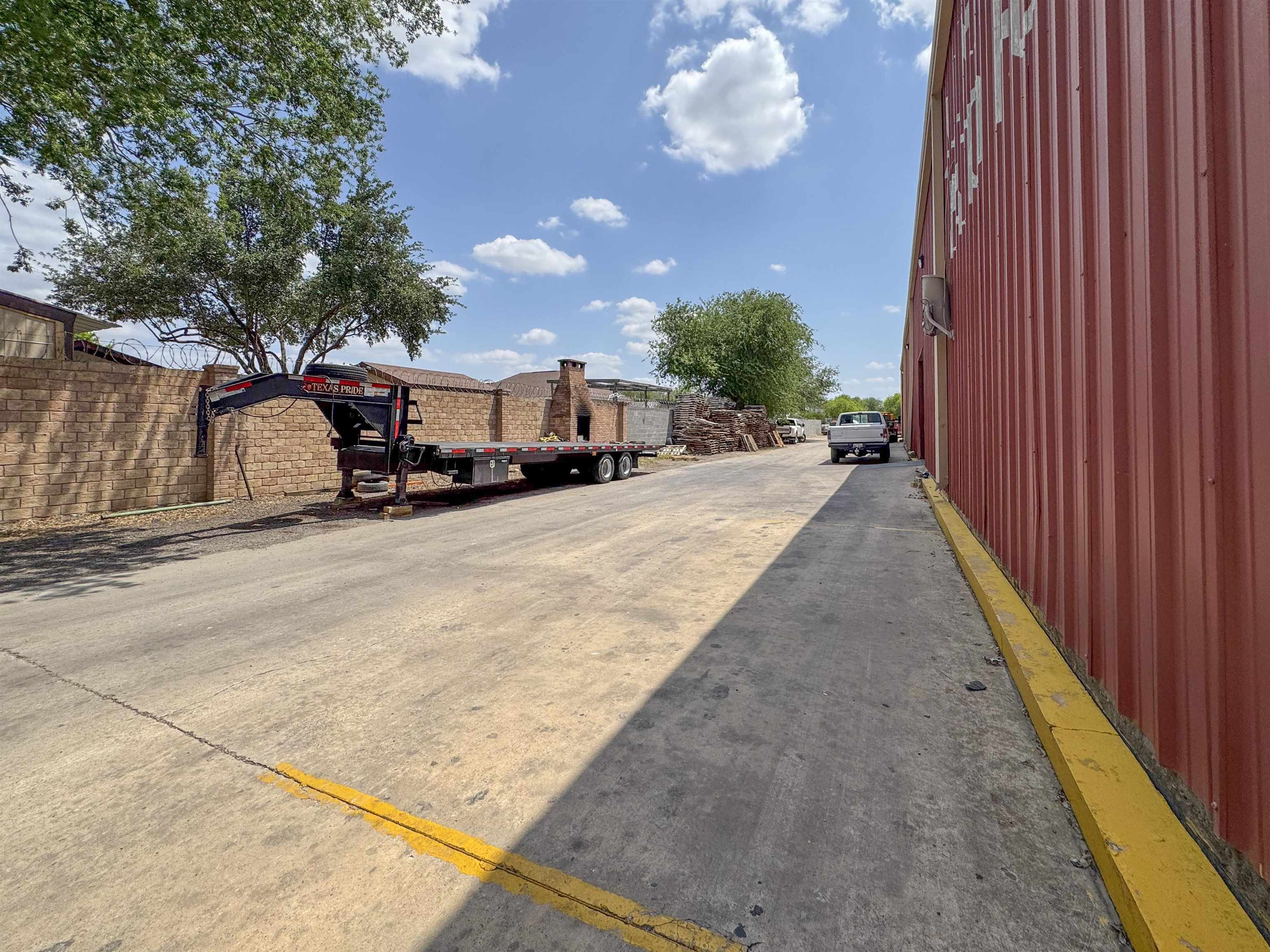 5103 E U.S. Hwy 59