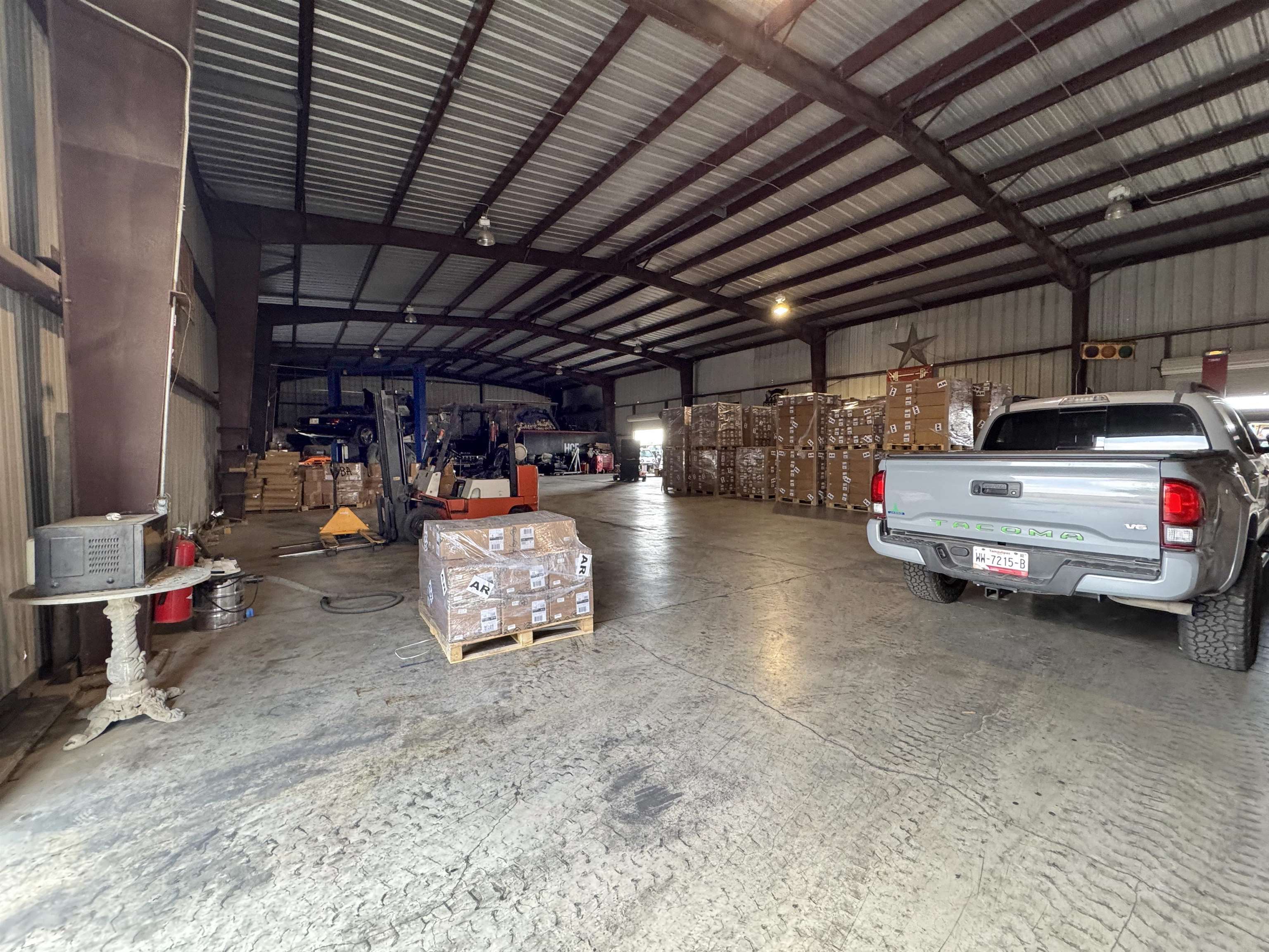 5103 E U.S. Hwy 59