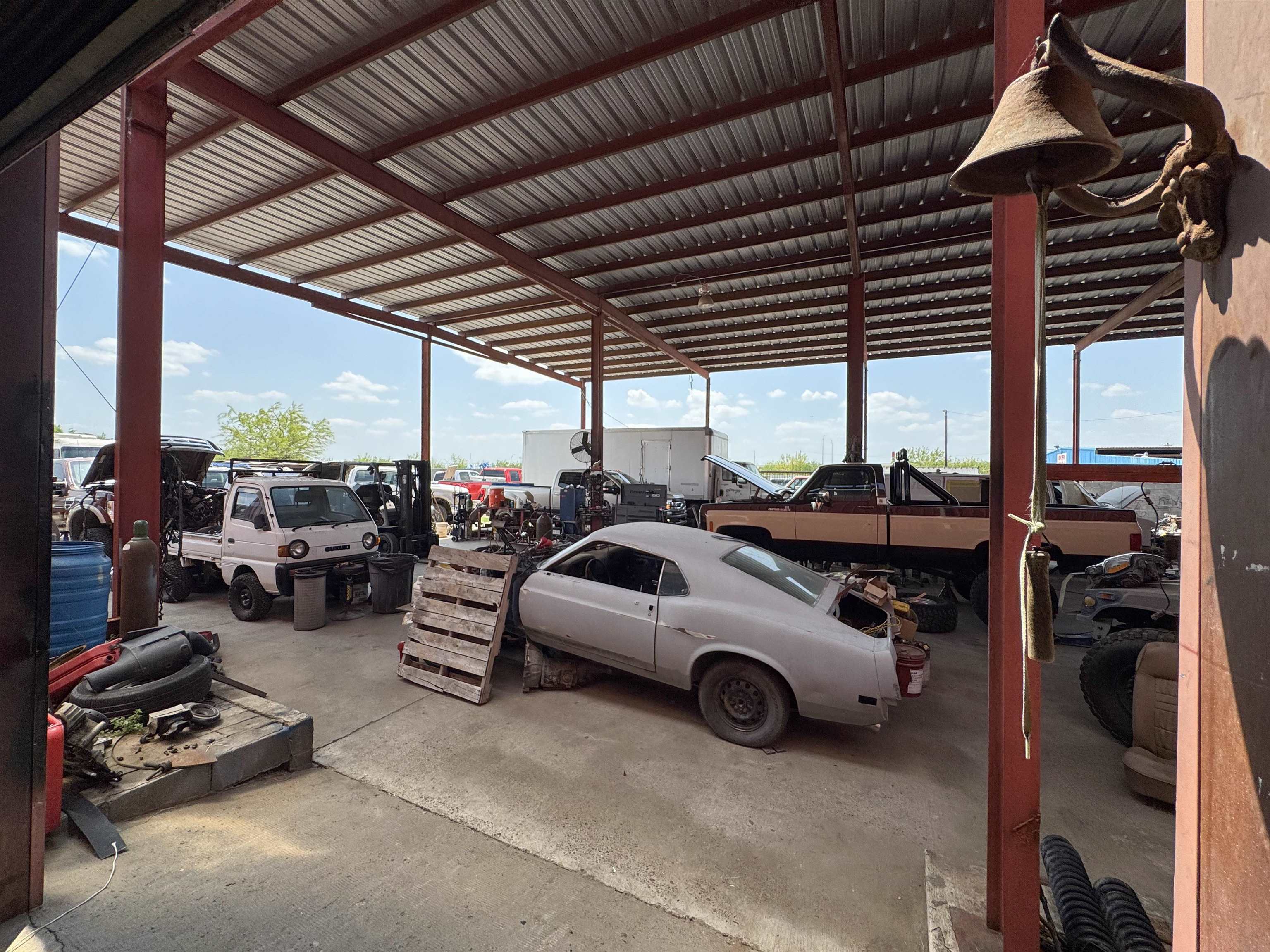 5103 E U.S. Hwy 59