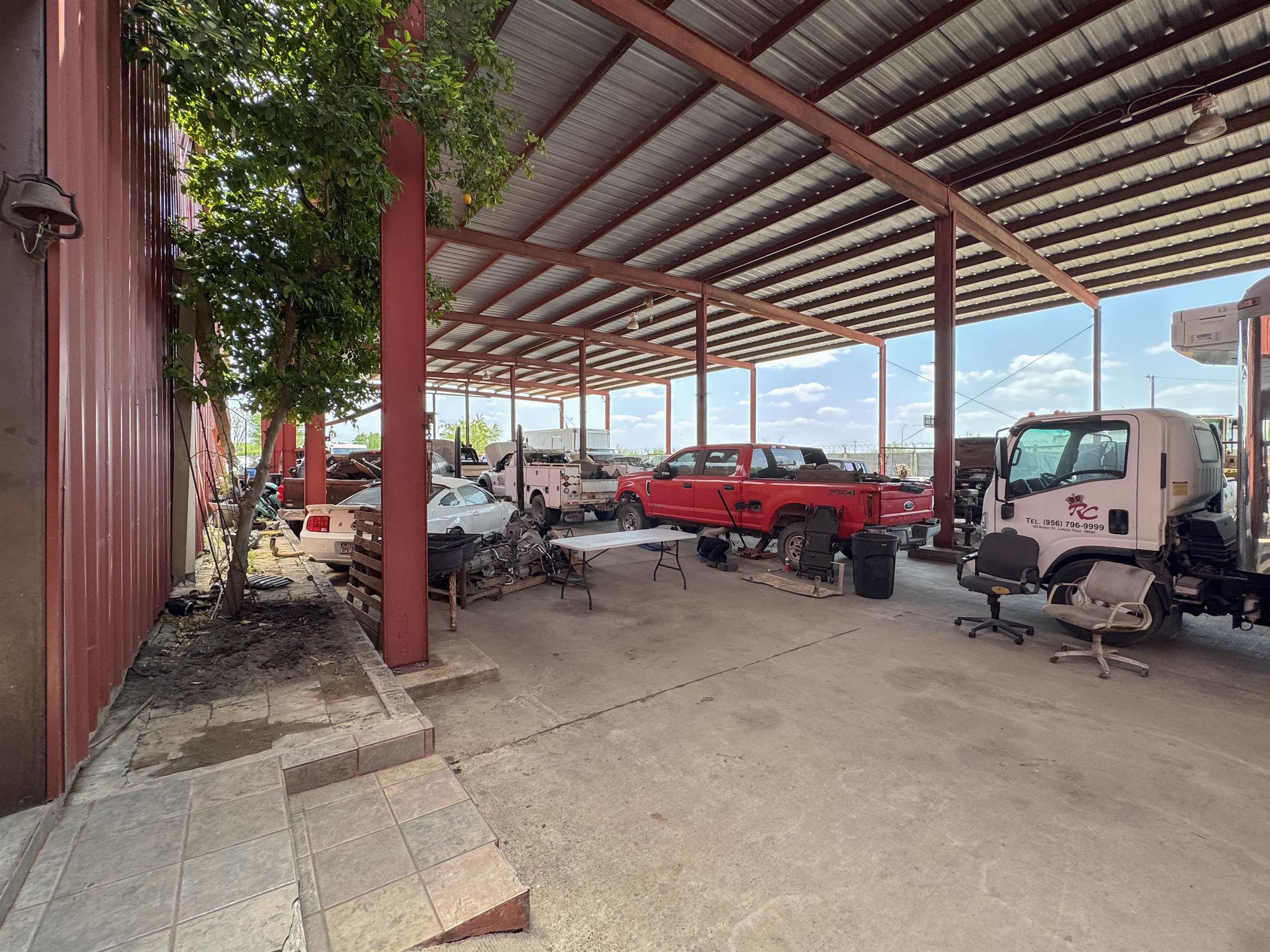 5103 E U.S. Hwy 59