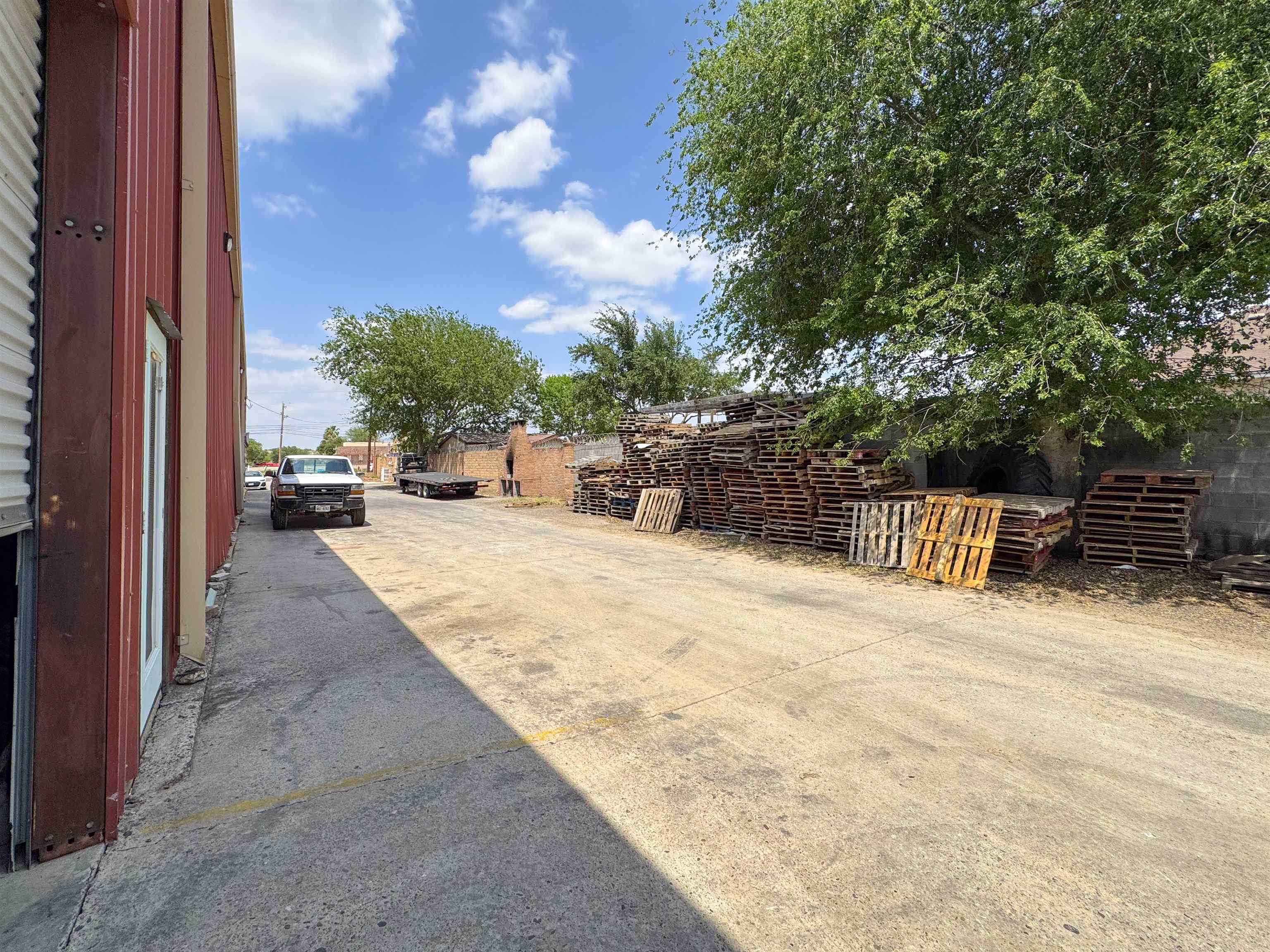 5103 E U.S. Hwy 59