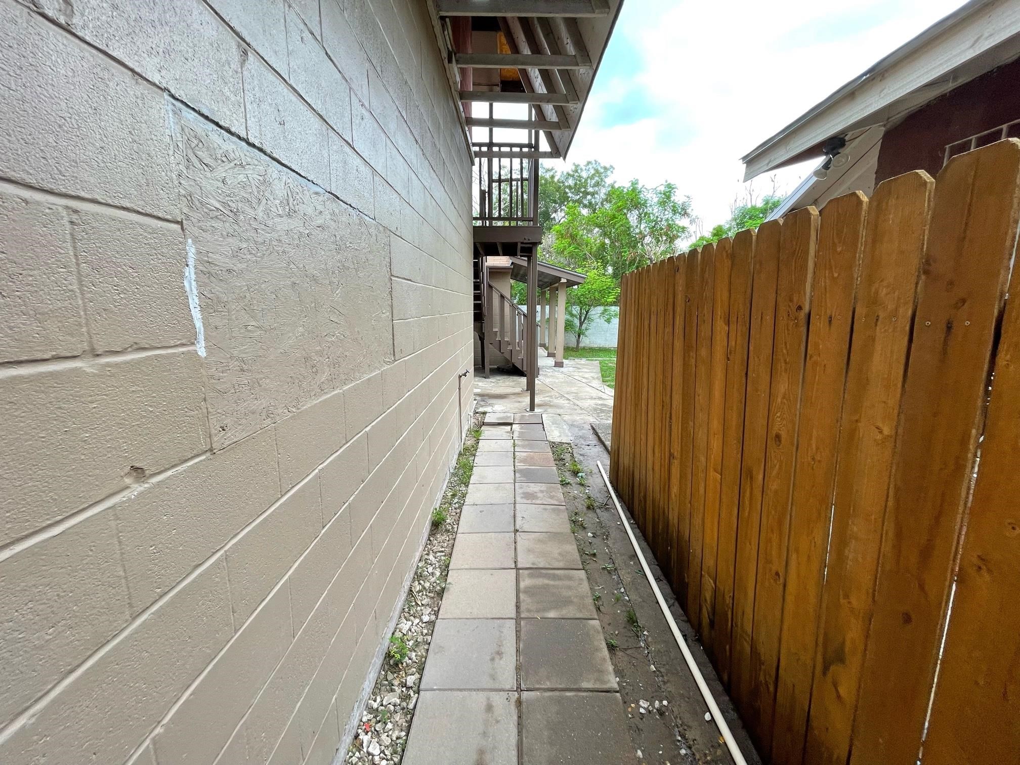 1517 Garcia St Unit: C