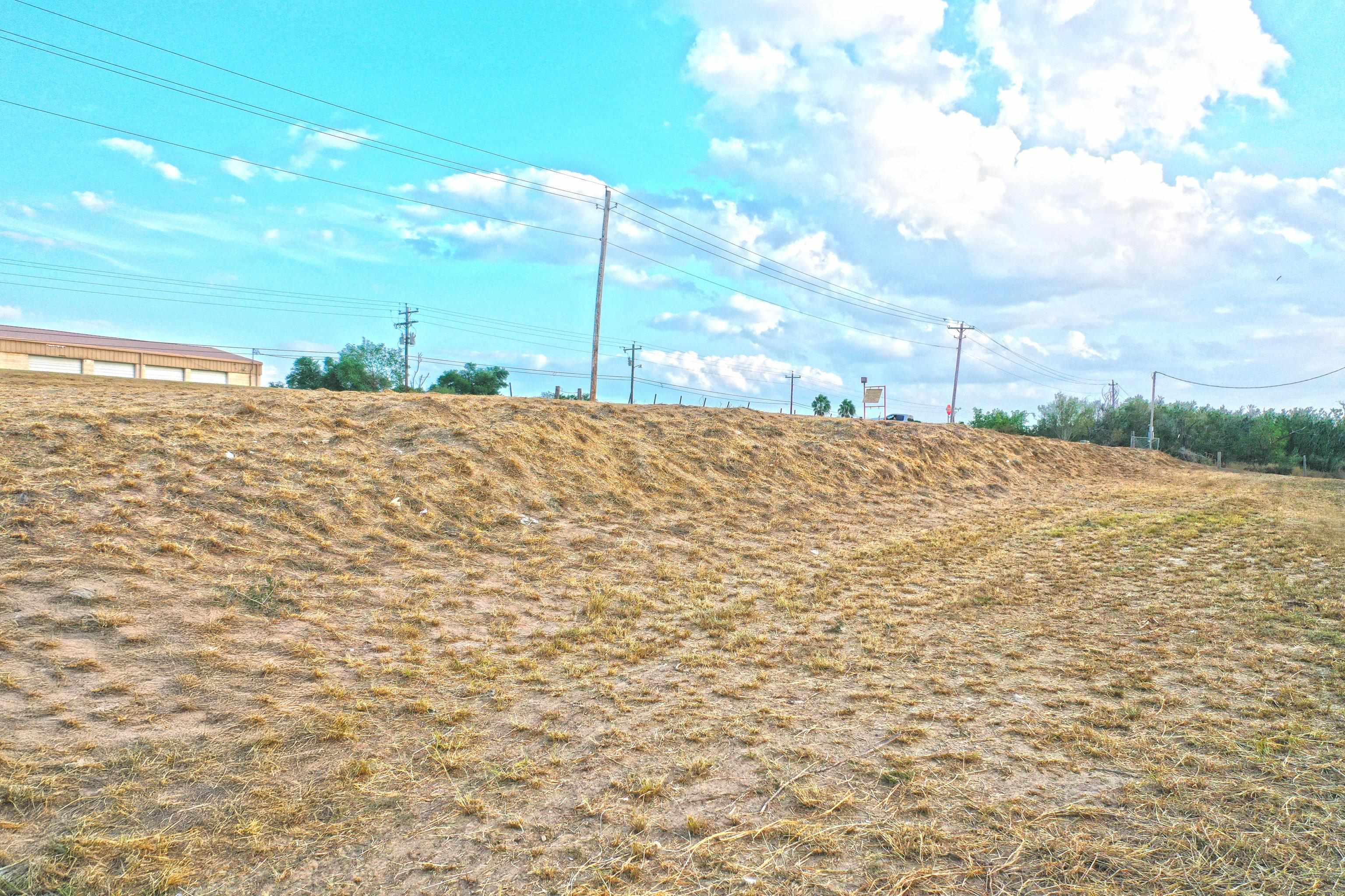2724 U.S. Hwy 83 South