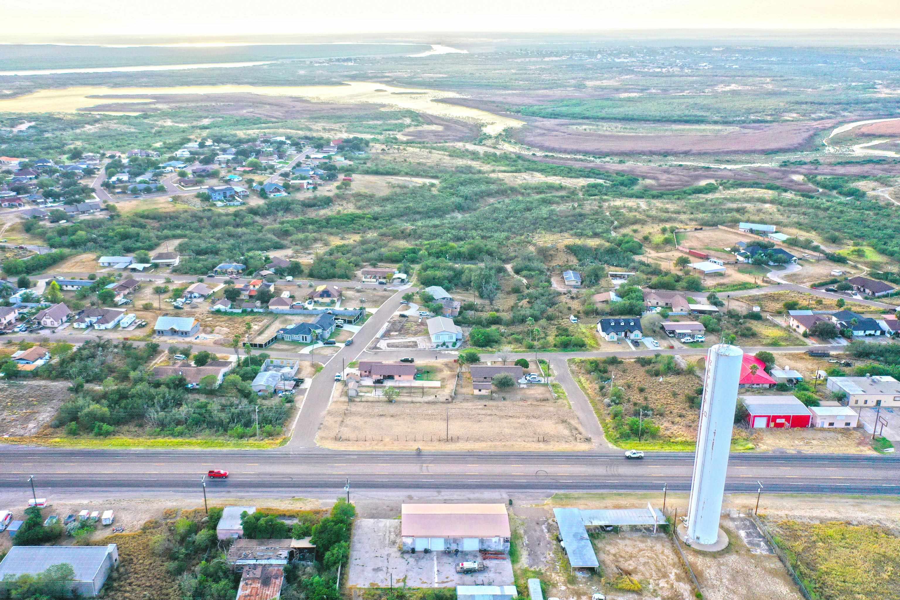 2724 U.S. Hwy 83 South