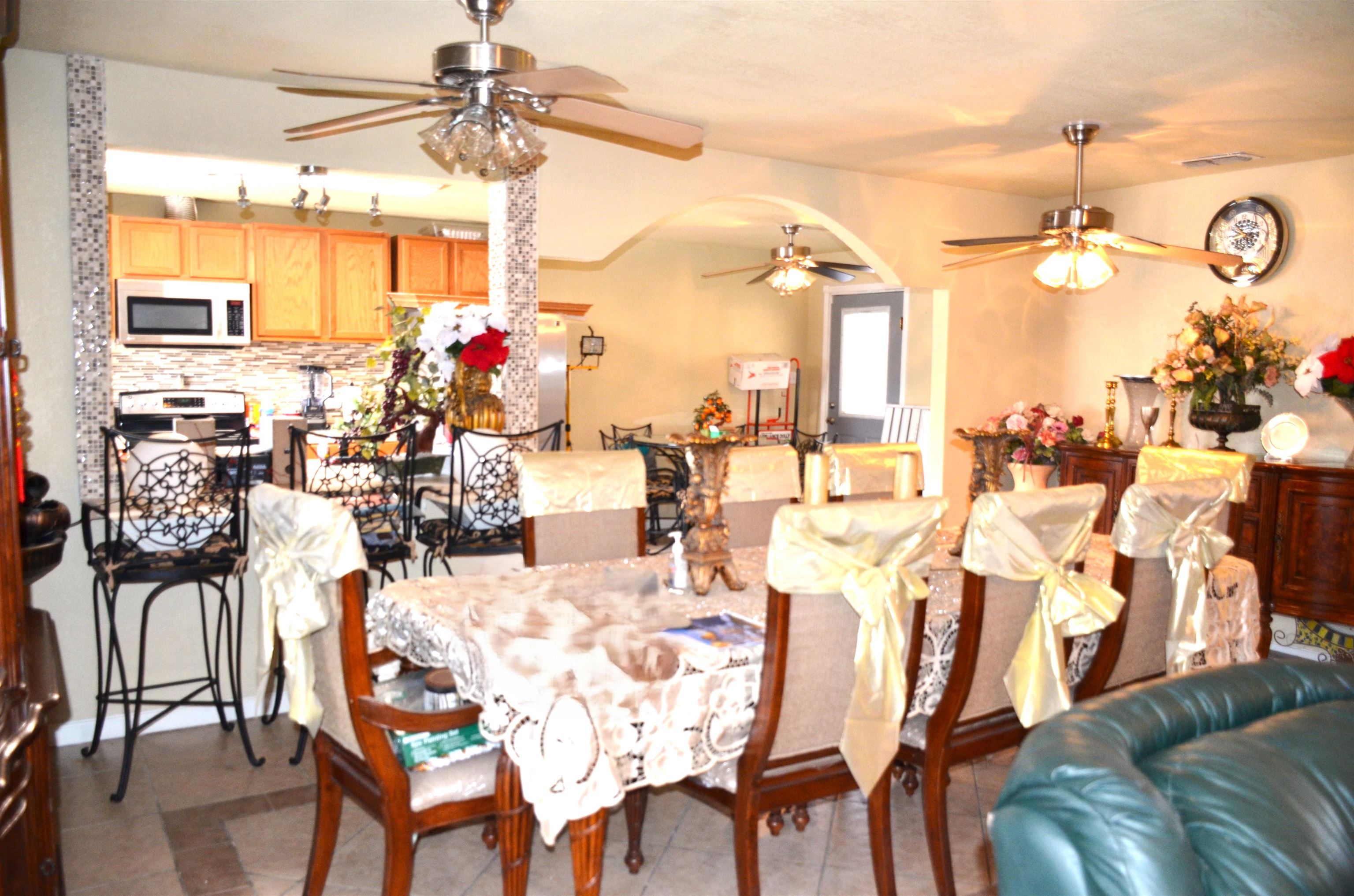 133 Los Fresnos Lp