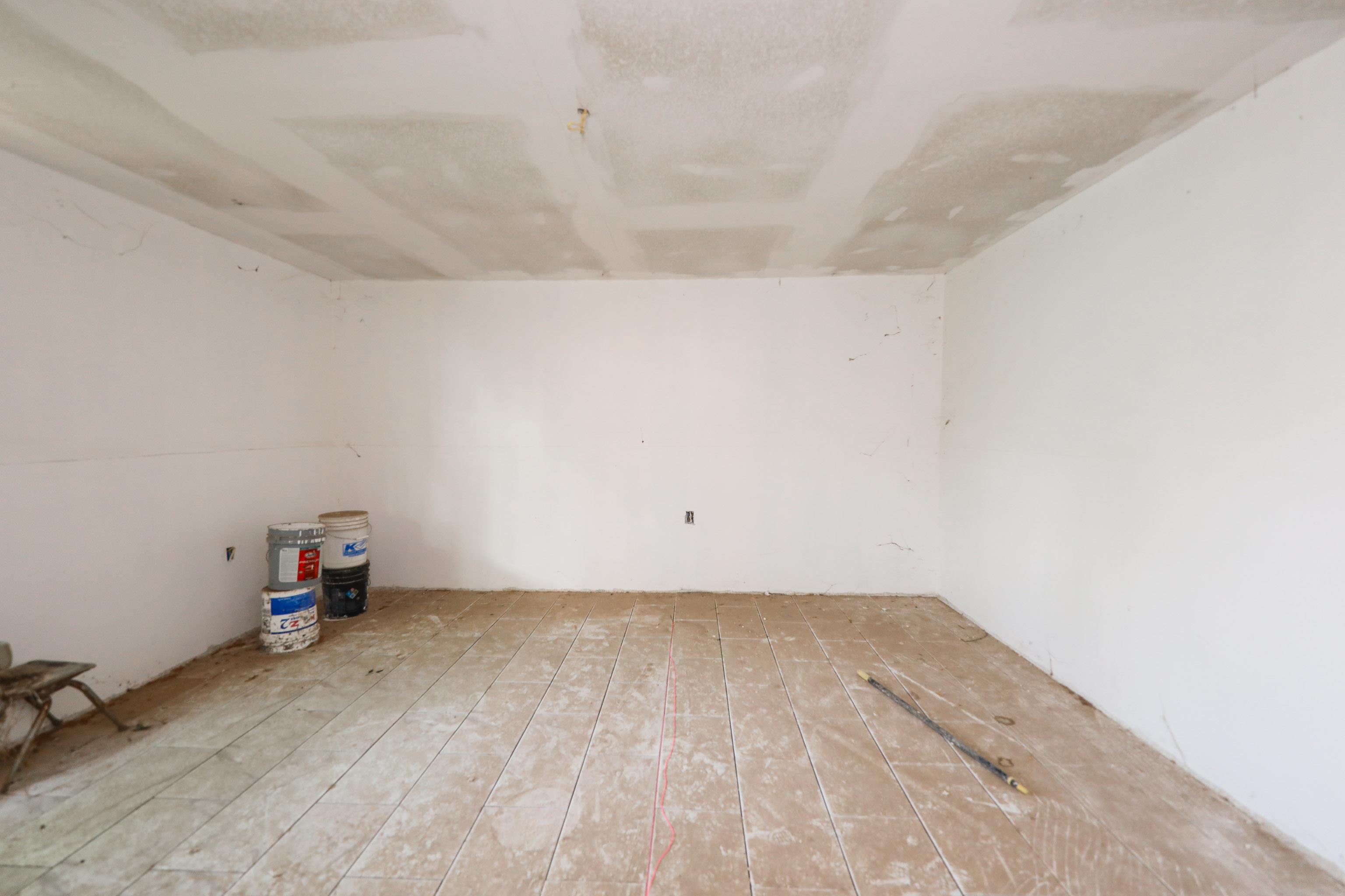 2811 Lee Ave