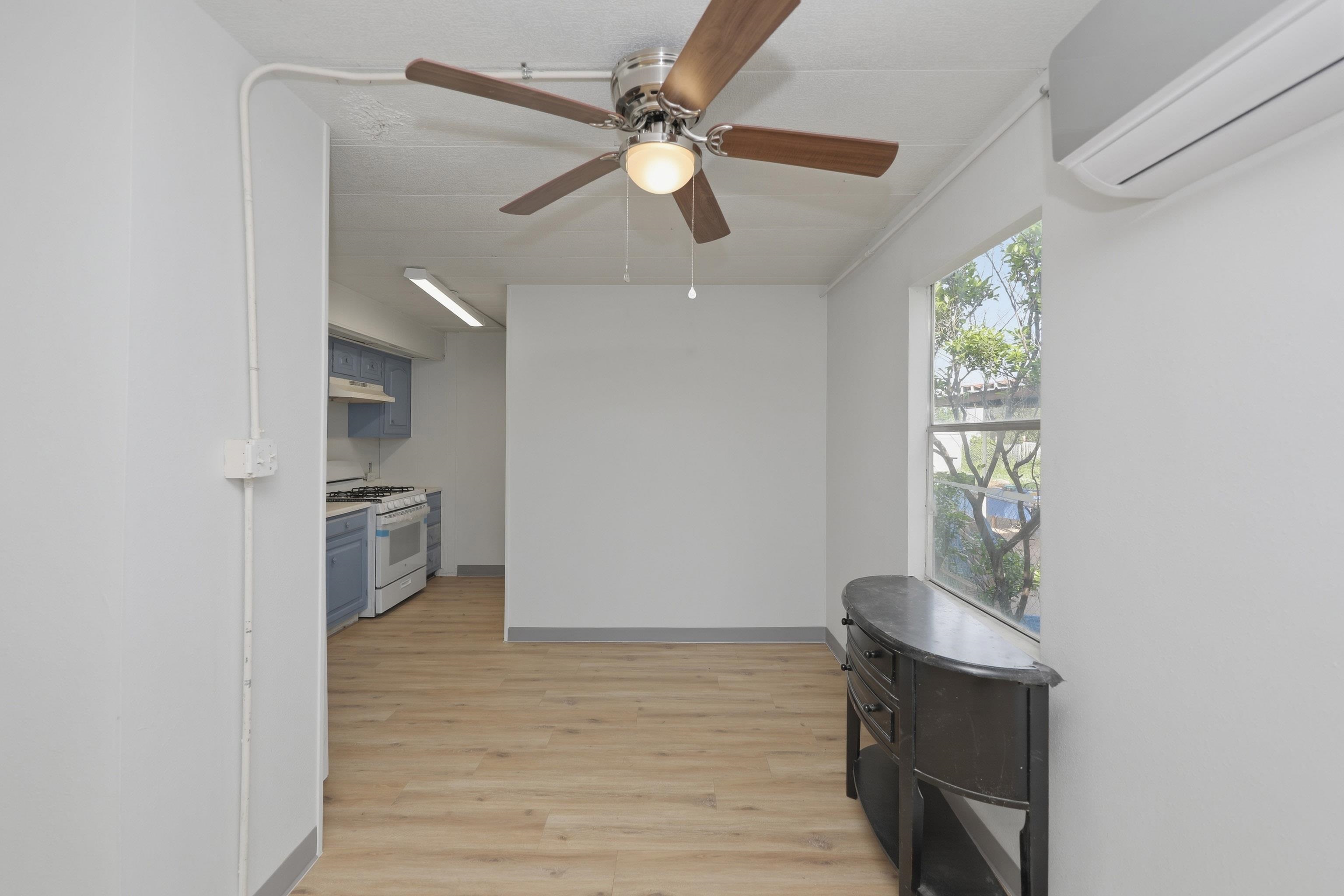 2811 Lee Ave