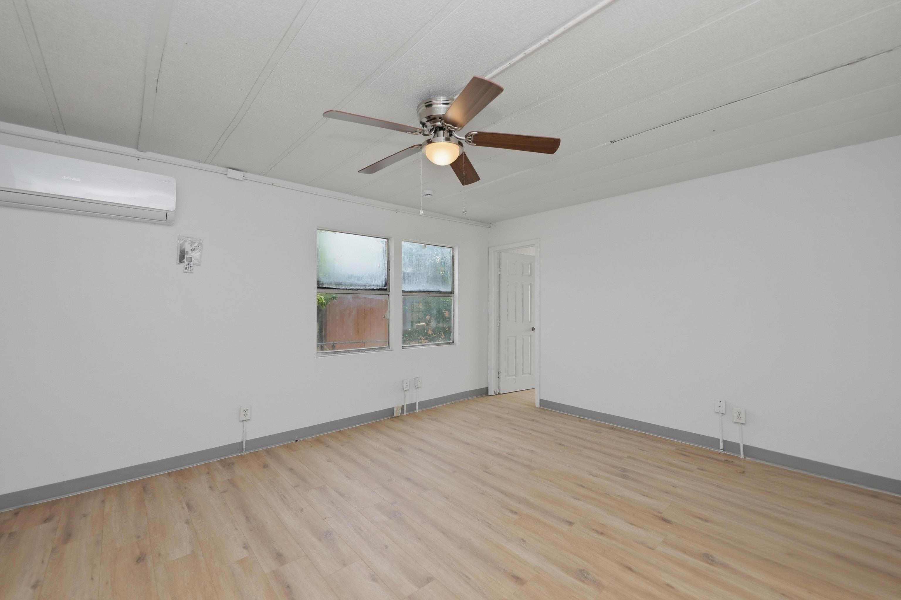 2811 Lee Ave