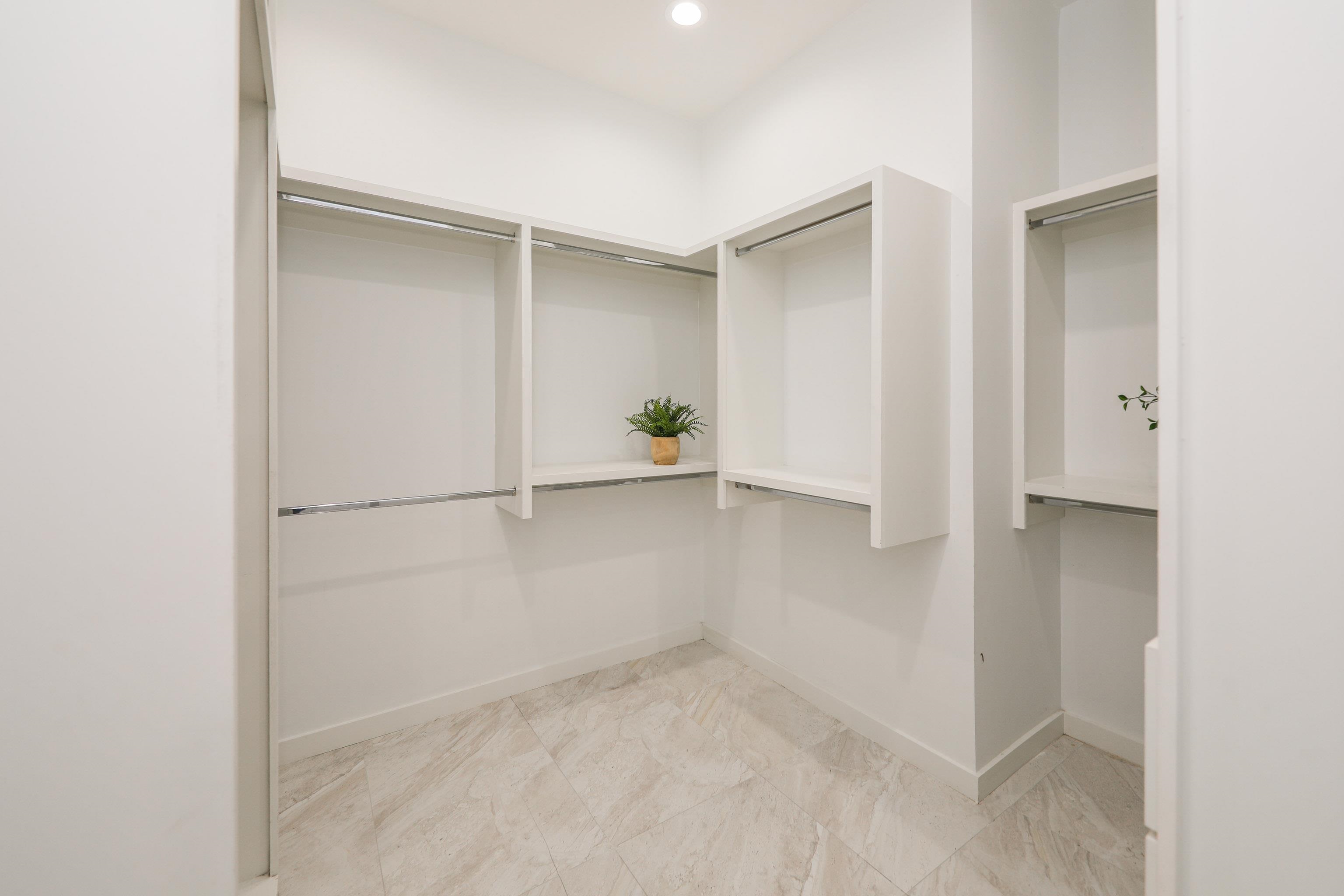 1705 Calvillo Dr.