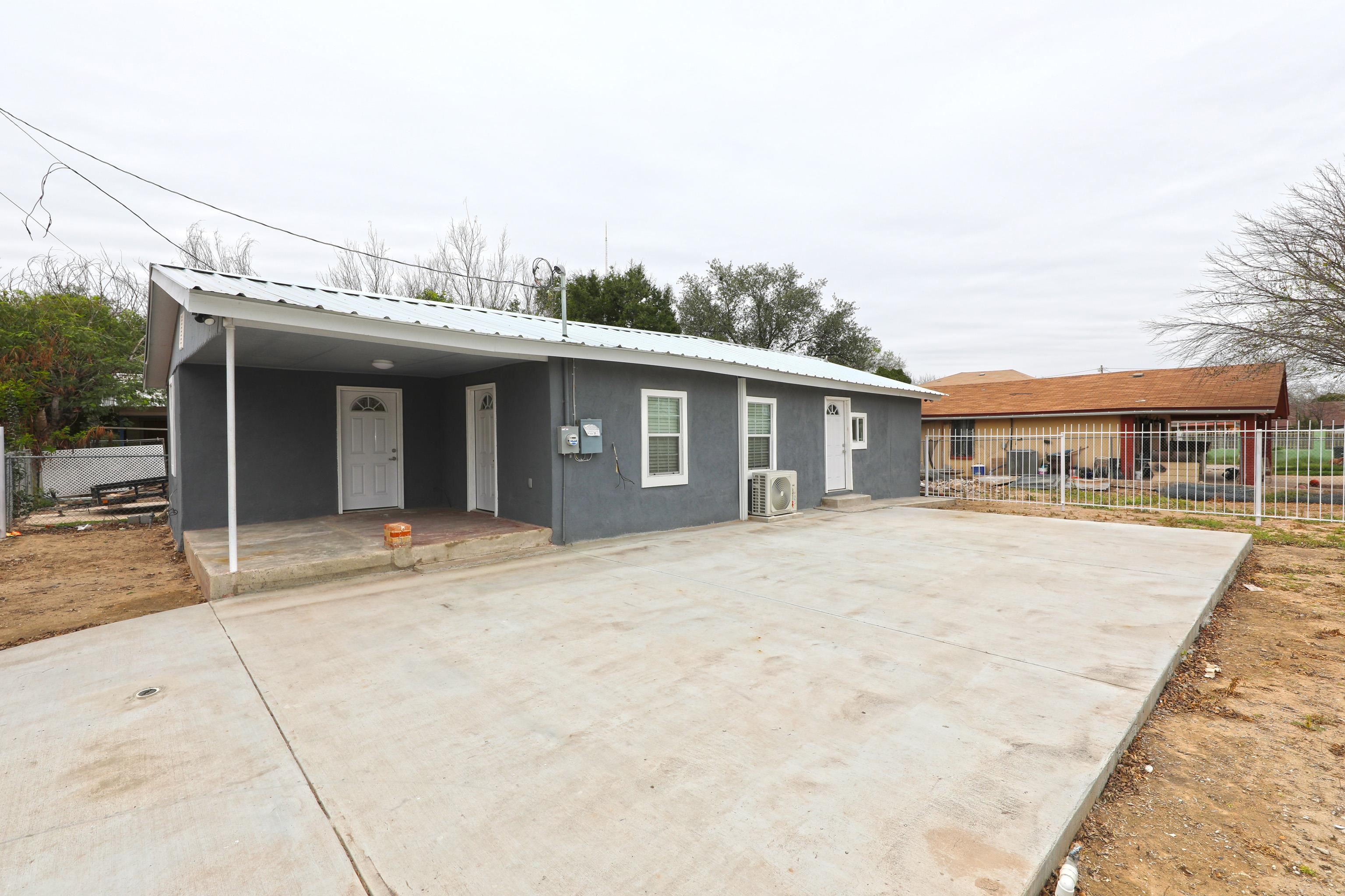 2004 Garza St