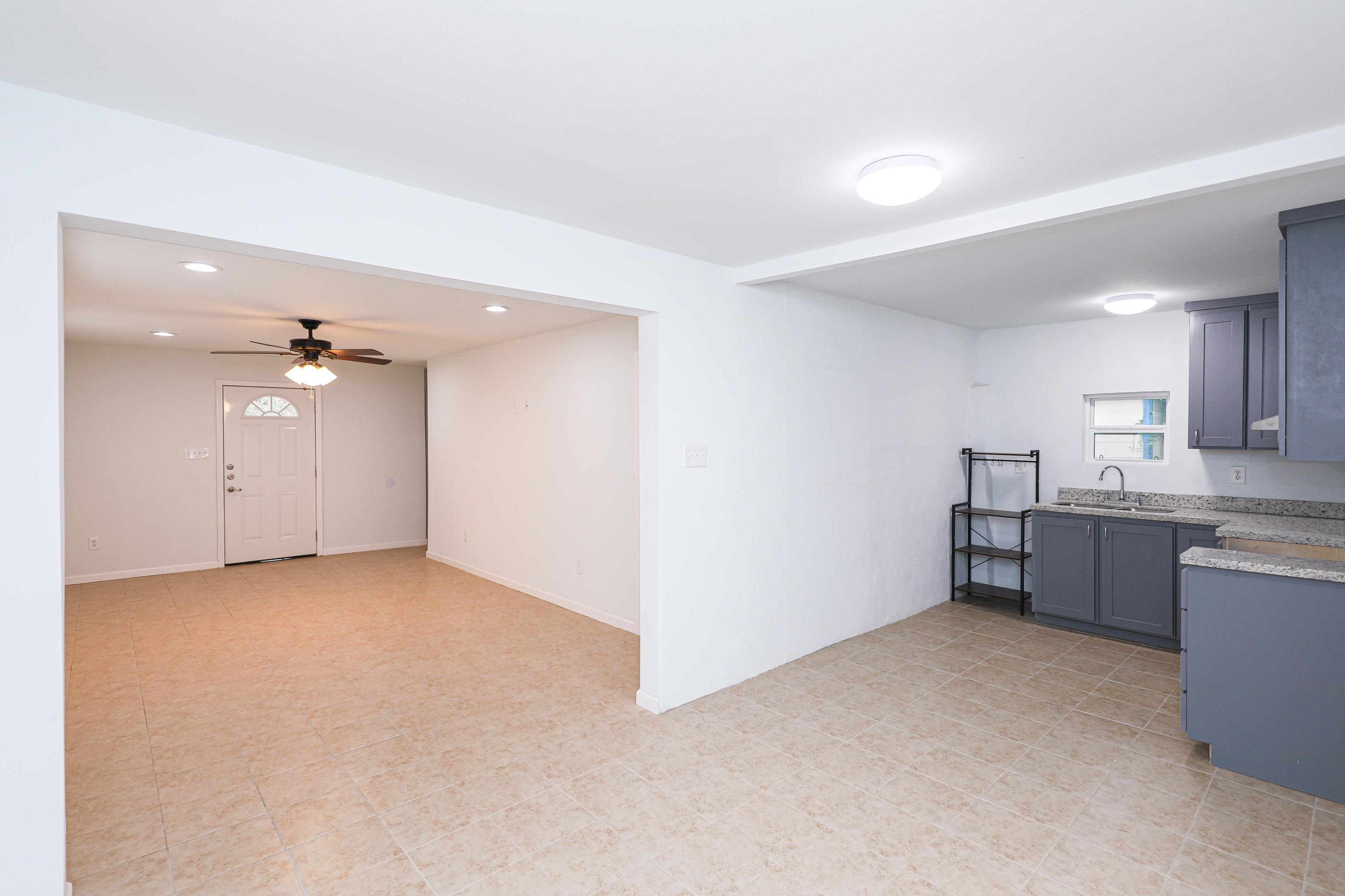 2004 Garza St