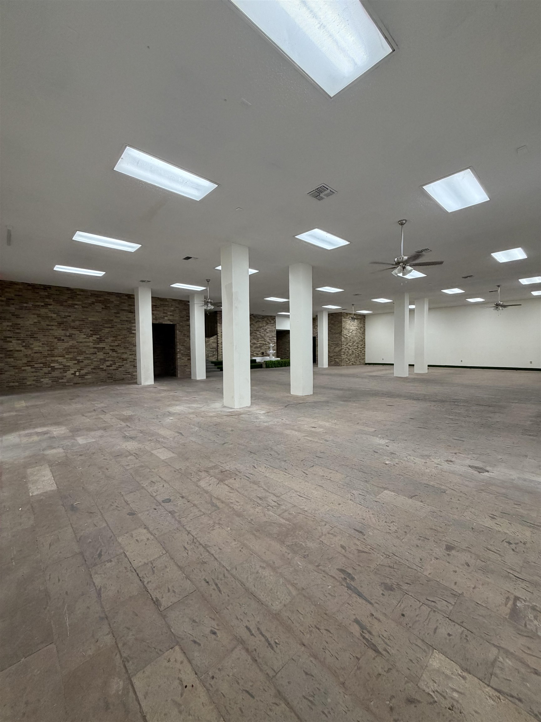 2606 San Bernardo Ave