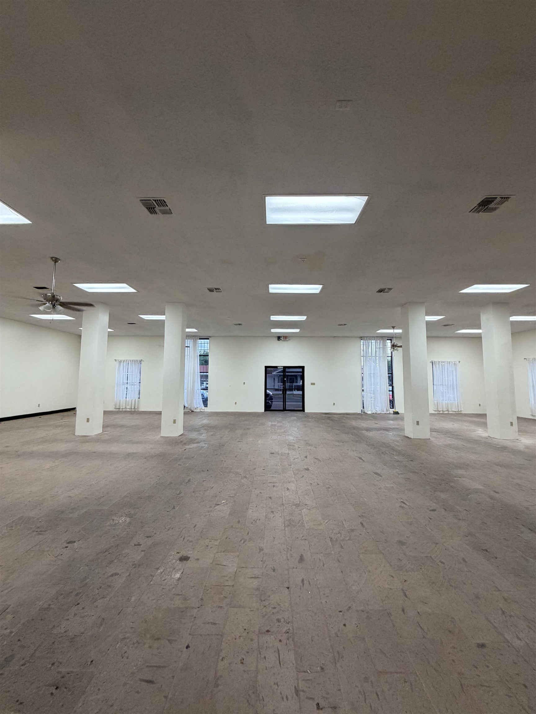 2606 San Bernardo Ave