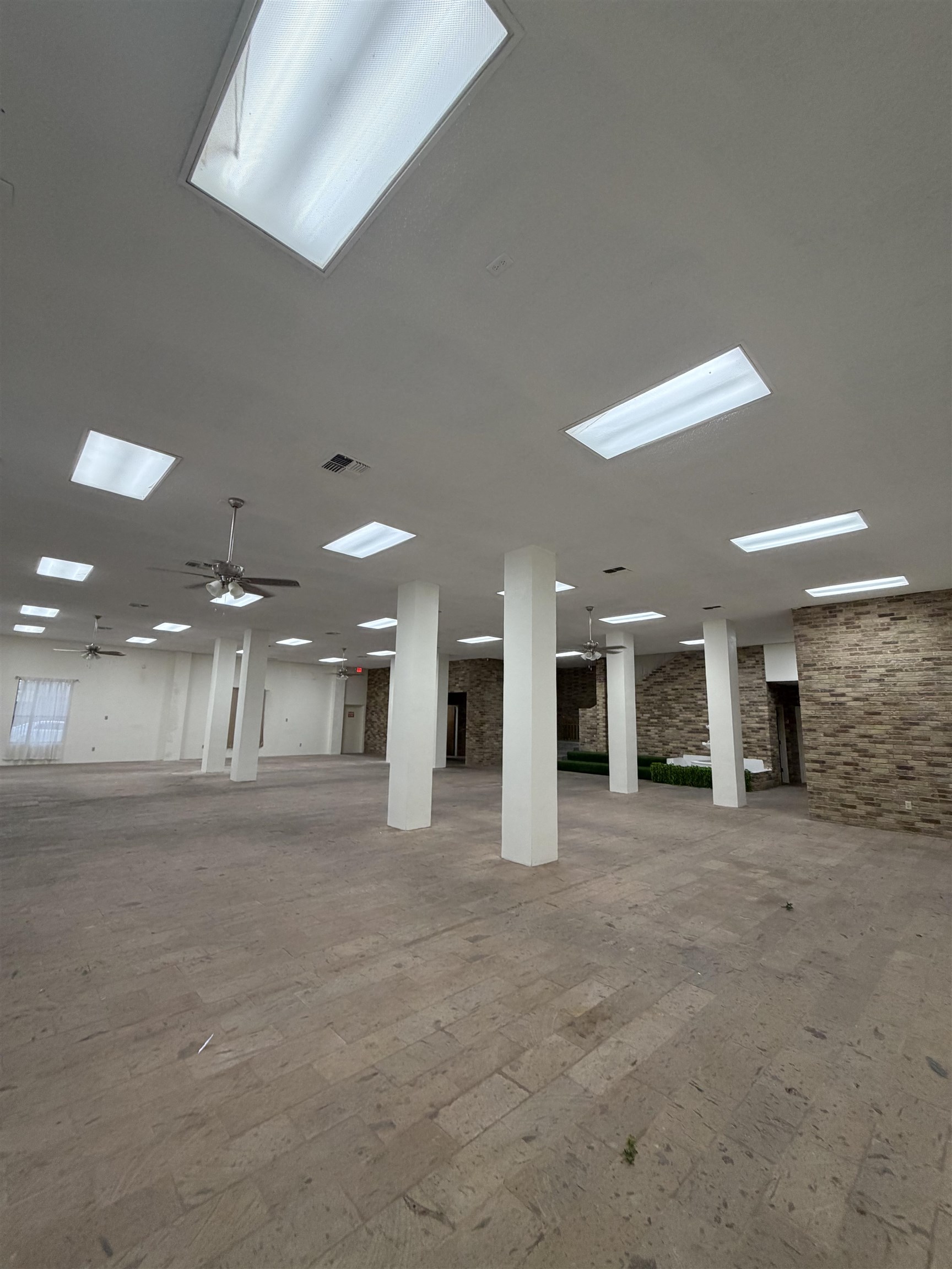 2606 San Bernardo Ave