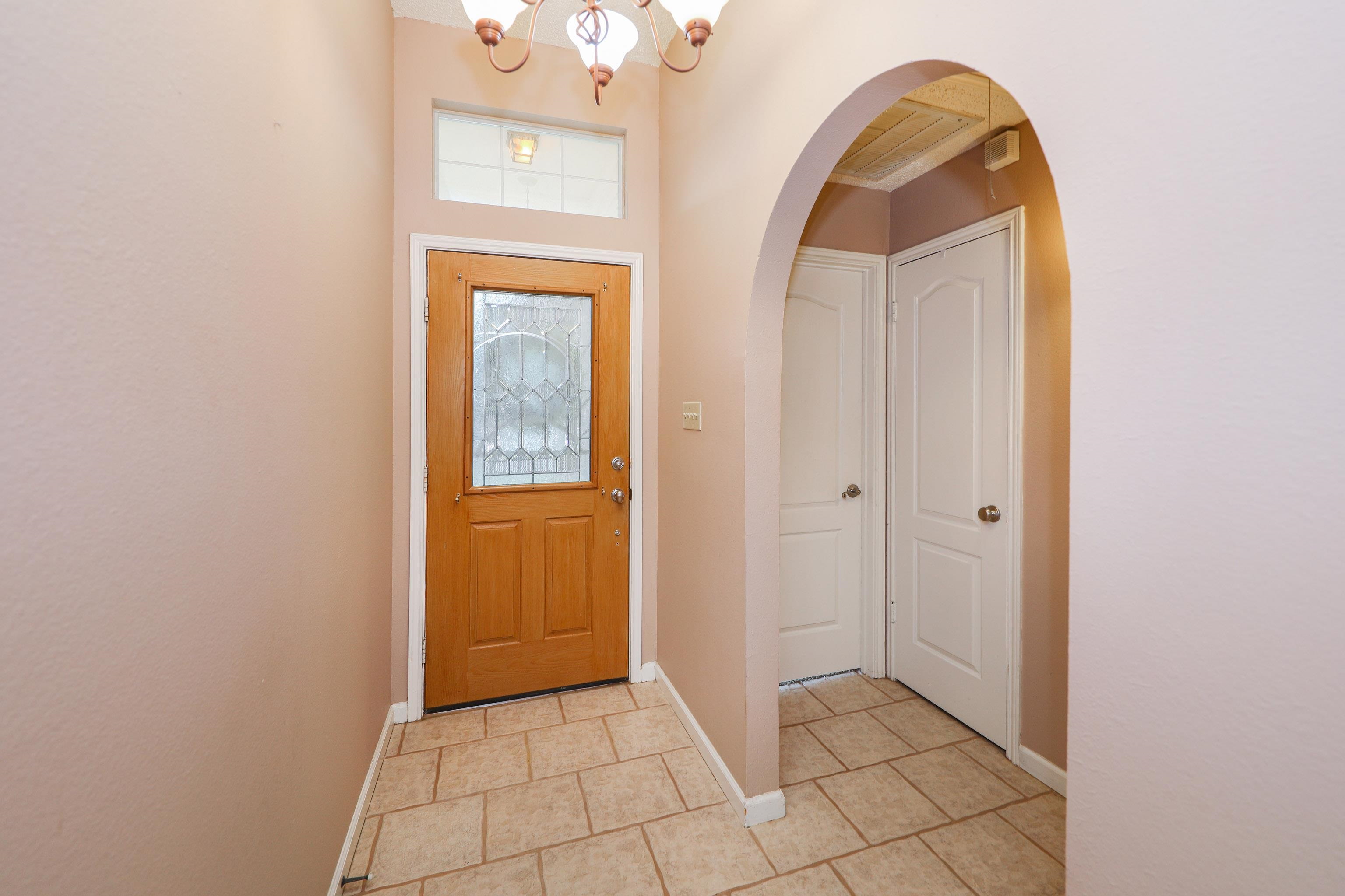 423 St Croix Dr