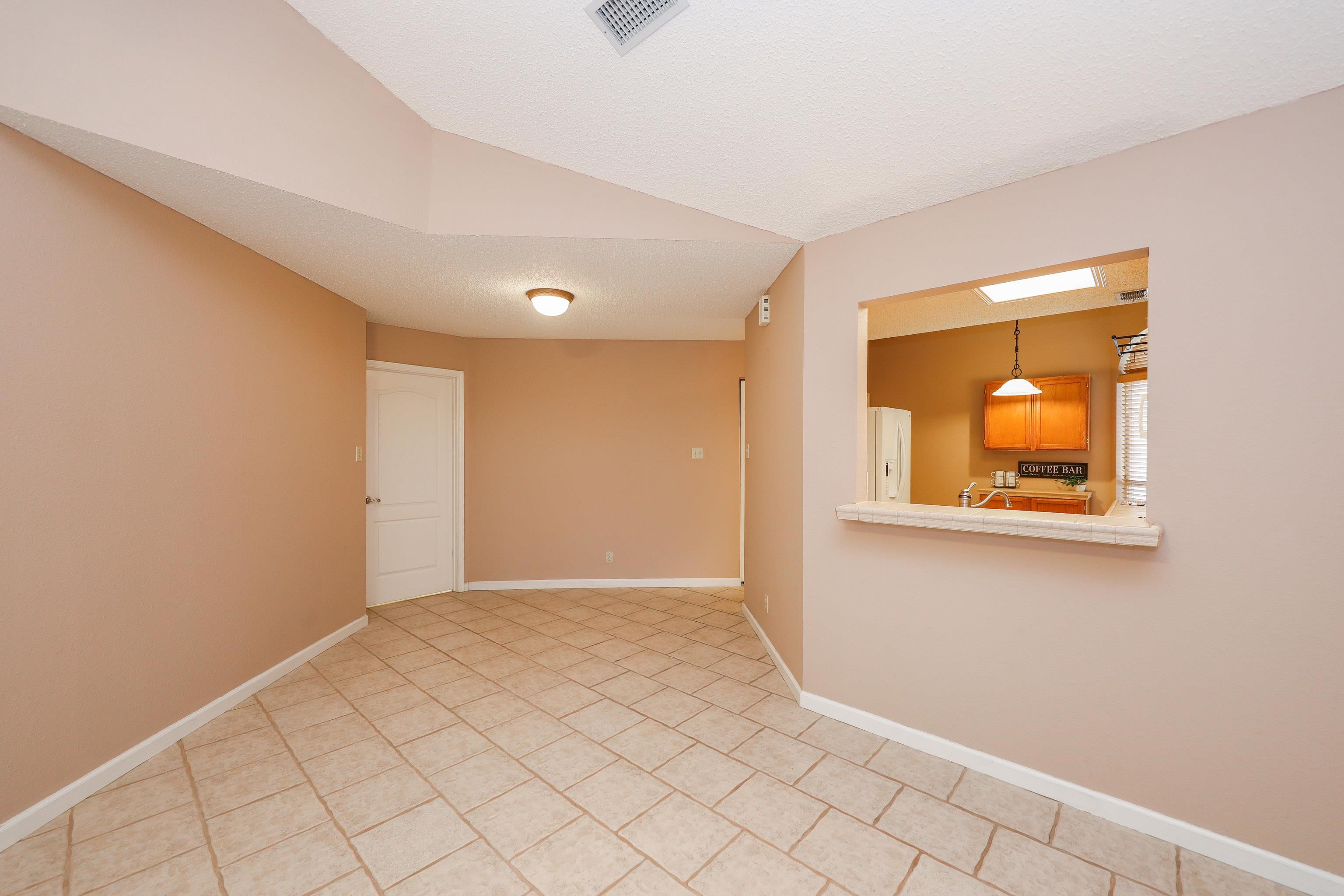 423 St Croix Dr