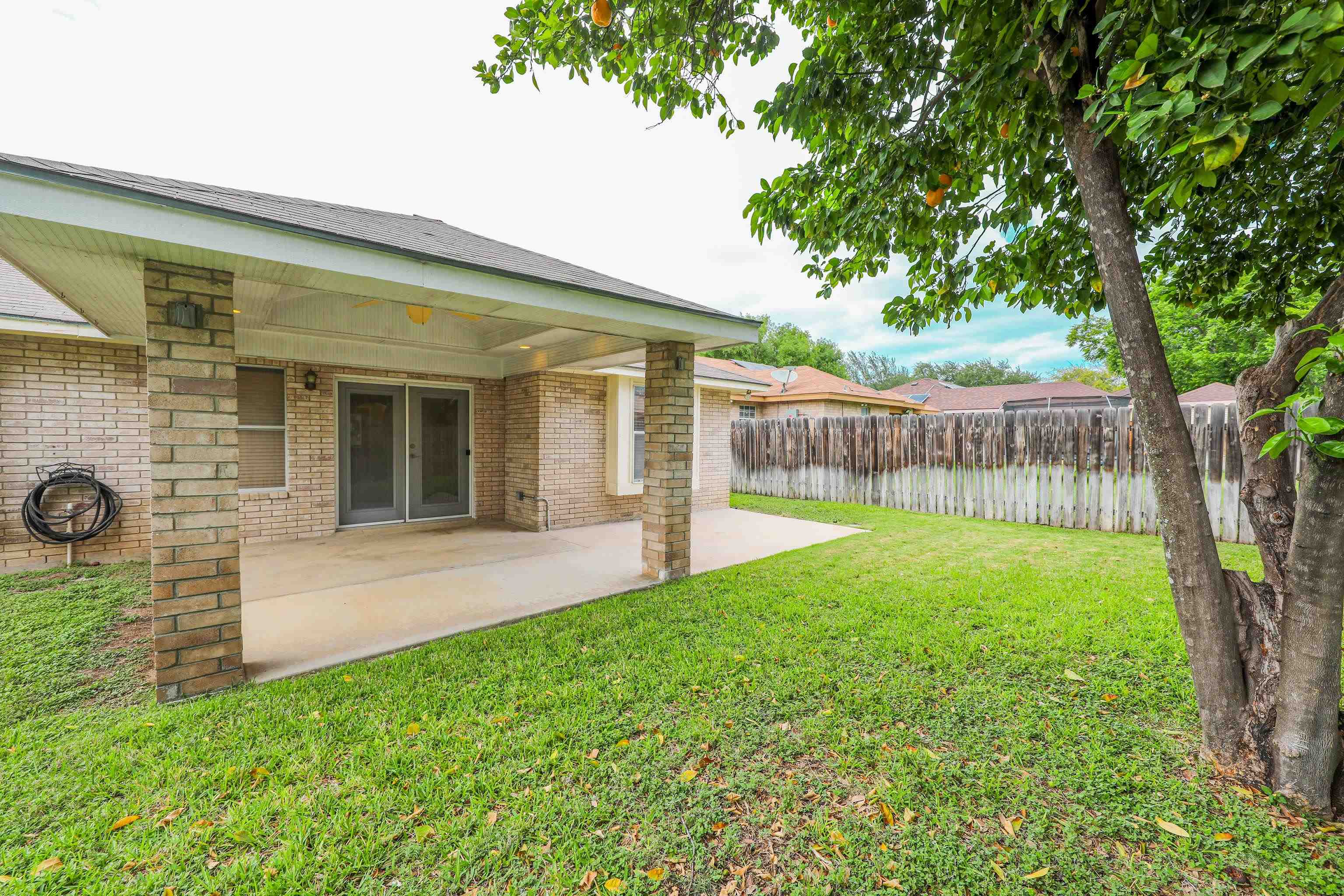 423 St Croix Dr