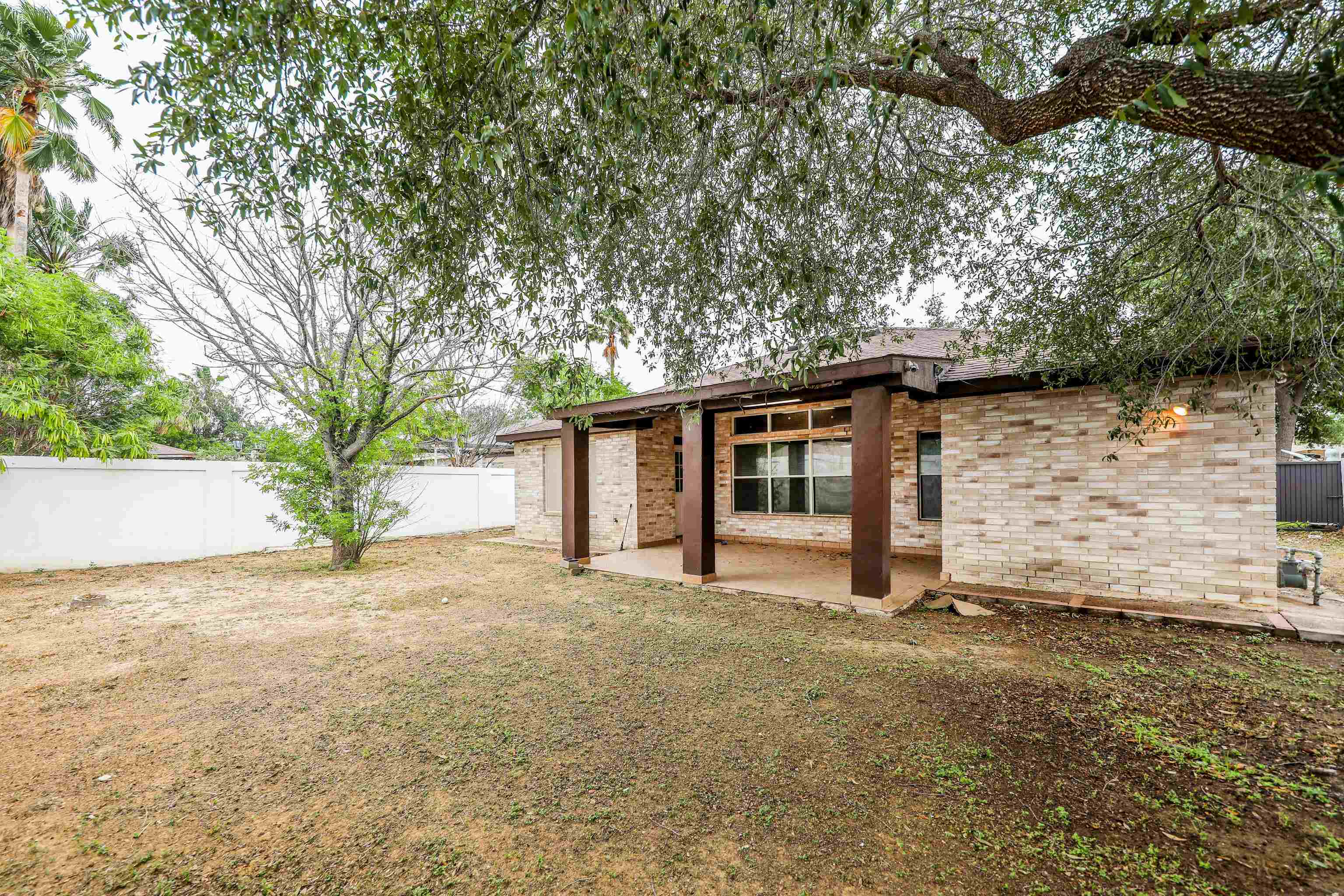 1924 Yukon Ln