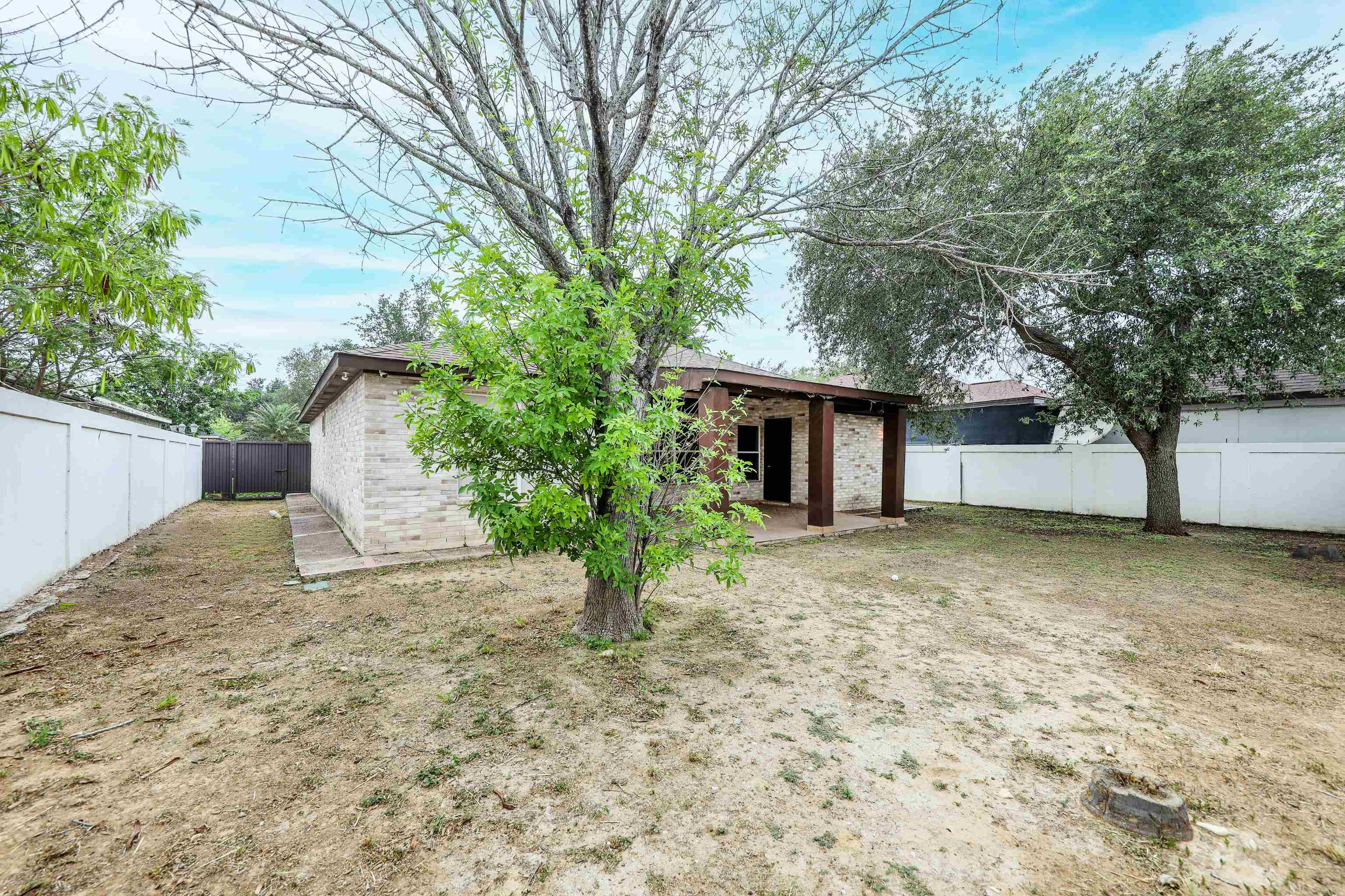 1924 Yukon Ln