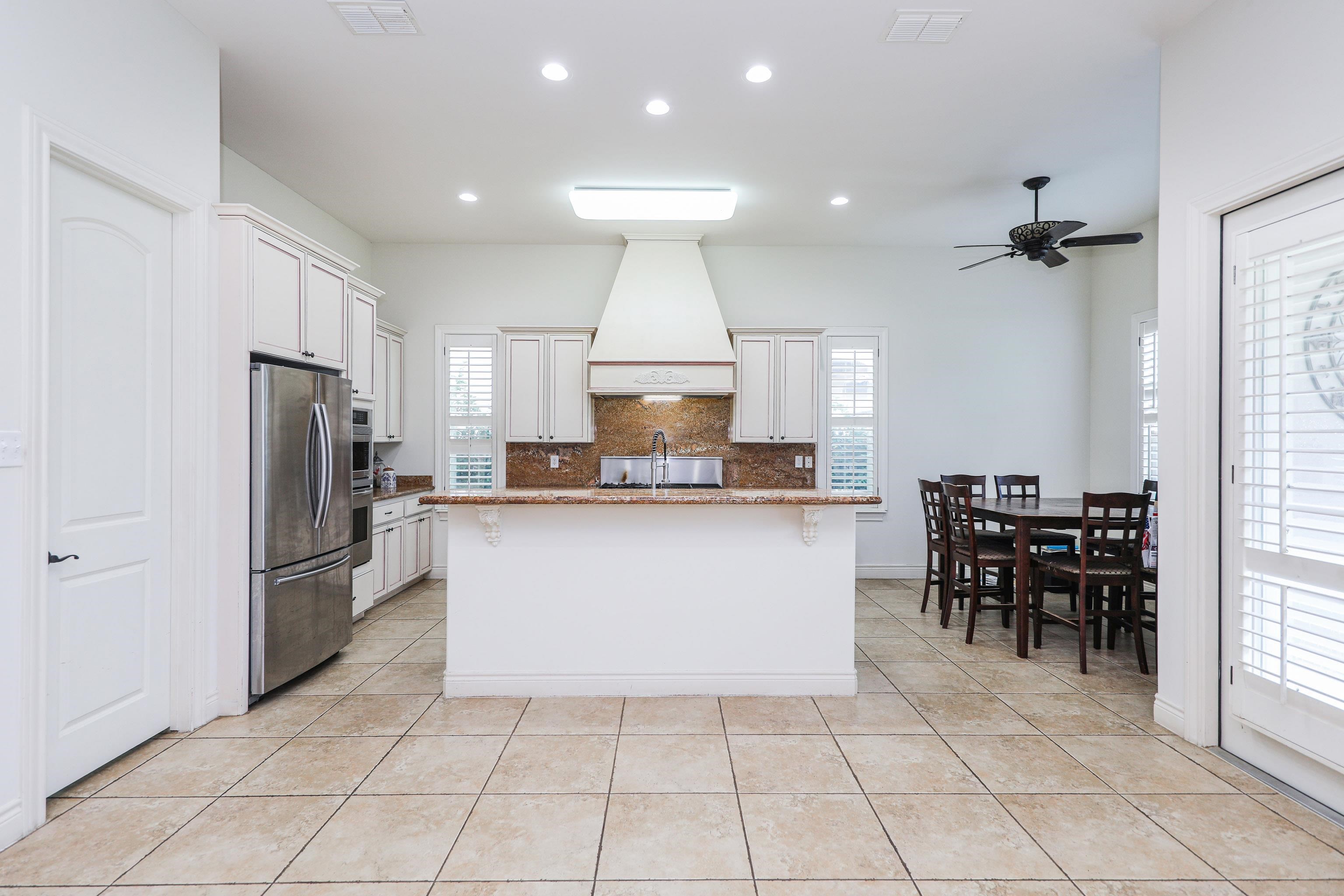 328 Lake Powell Dr