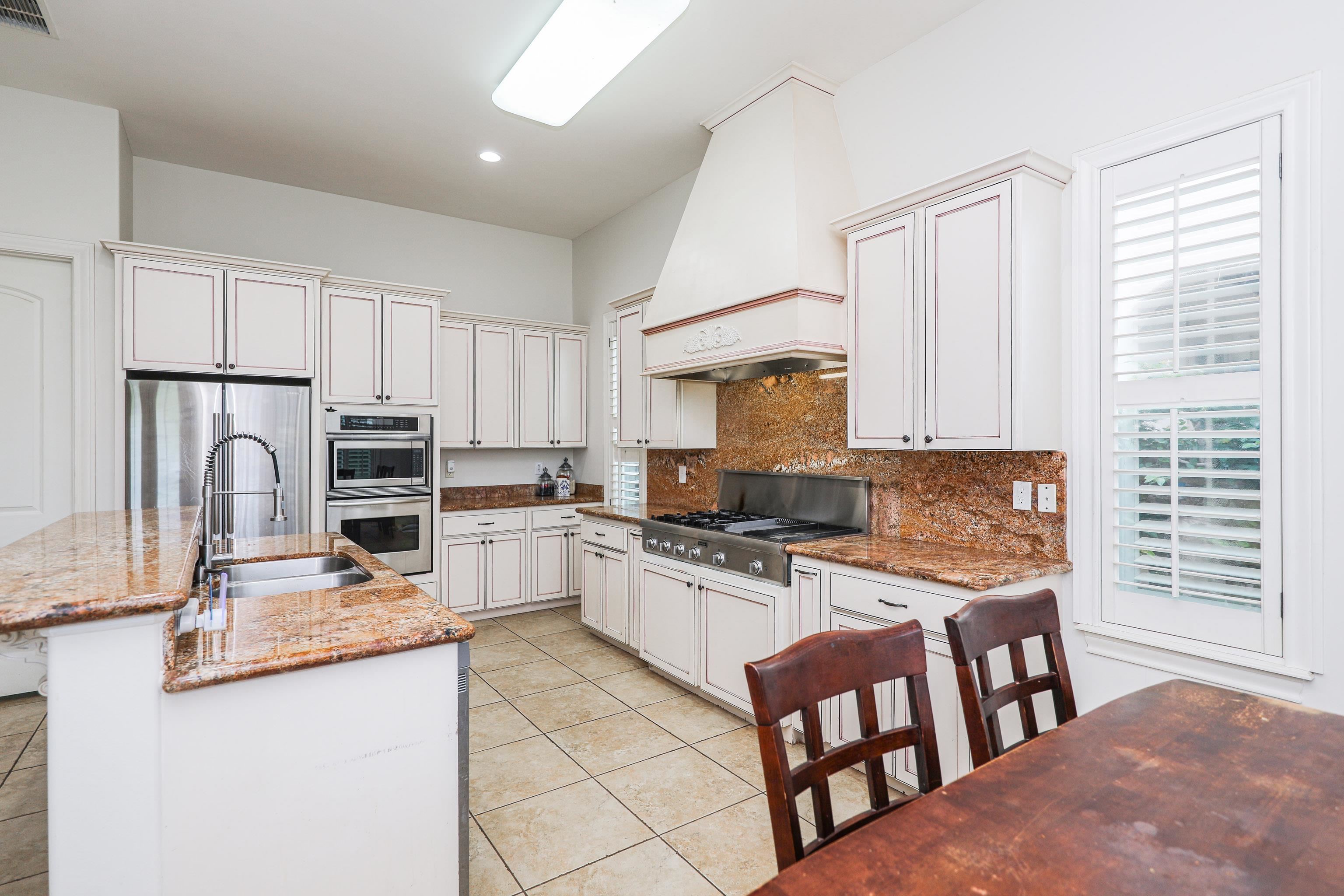 328 Lake Powell Dr