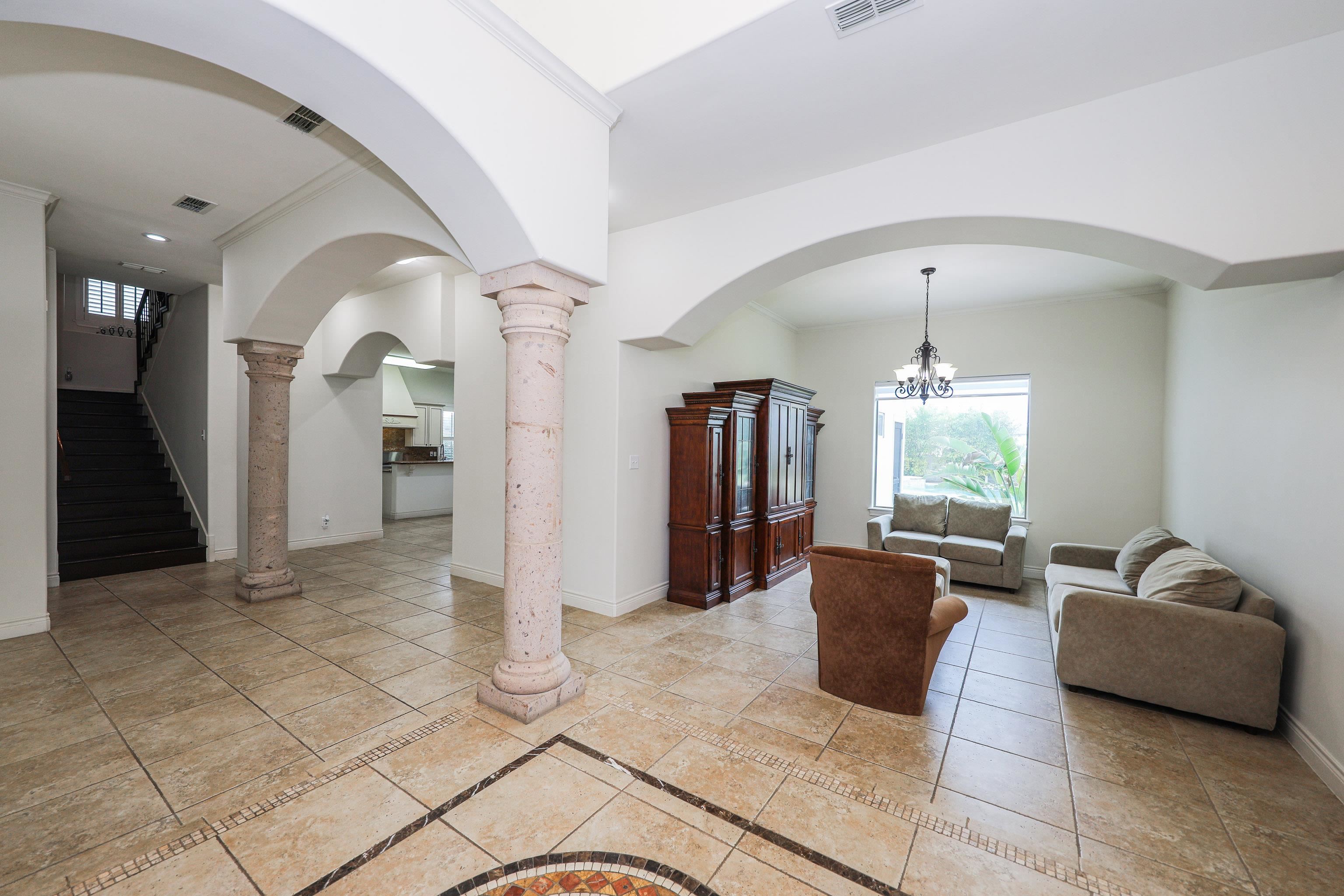 328 Lake Powell Dr