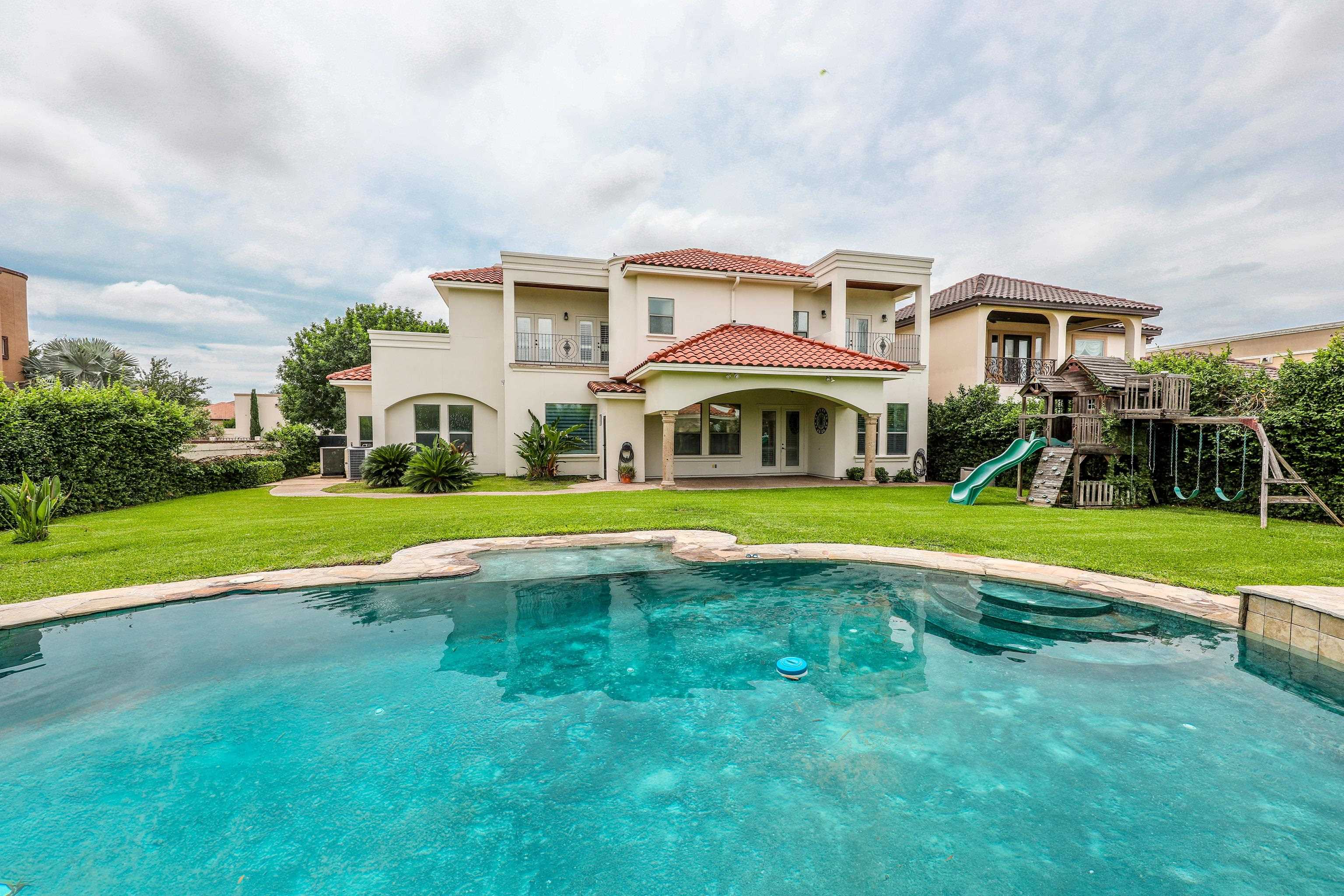 328 Lake Powell Dr