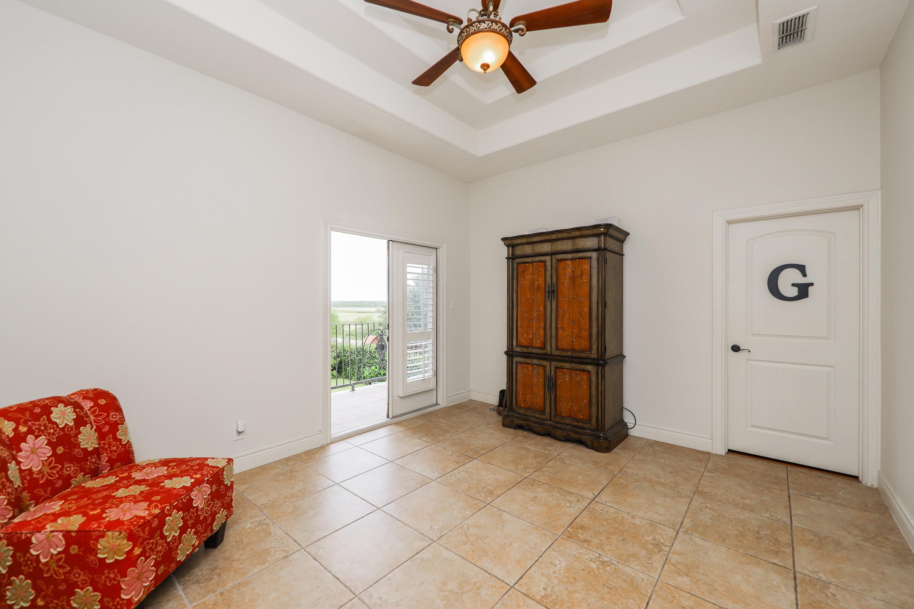 328 Lake Powell Dr