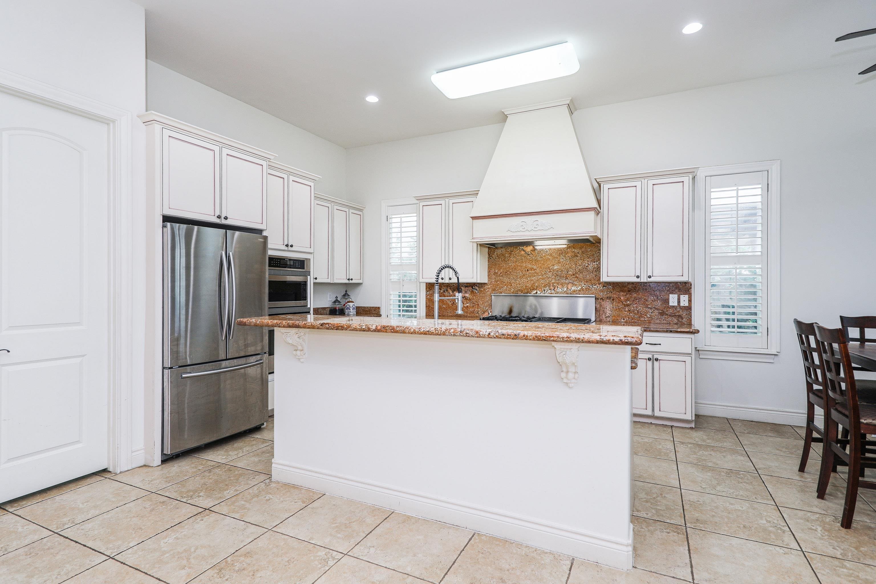 328 Lake Powell Dr