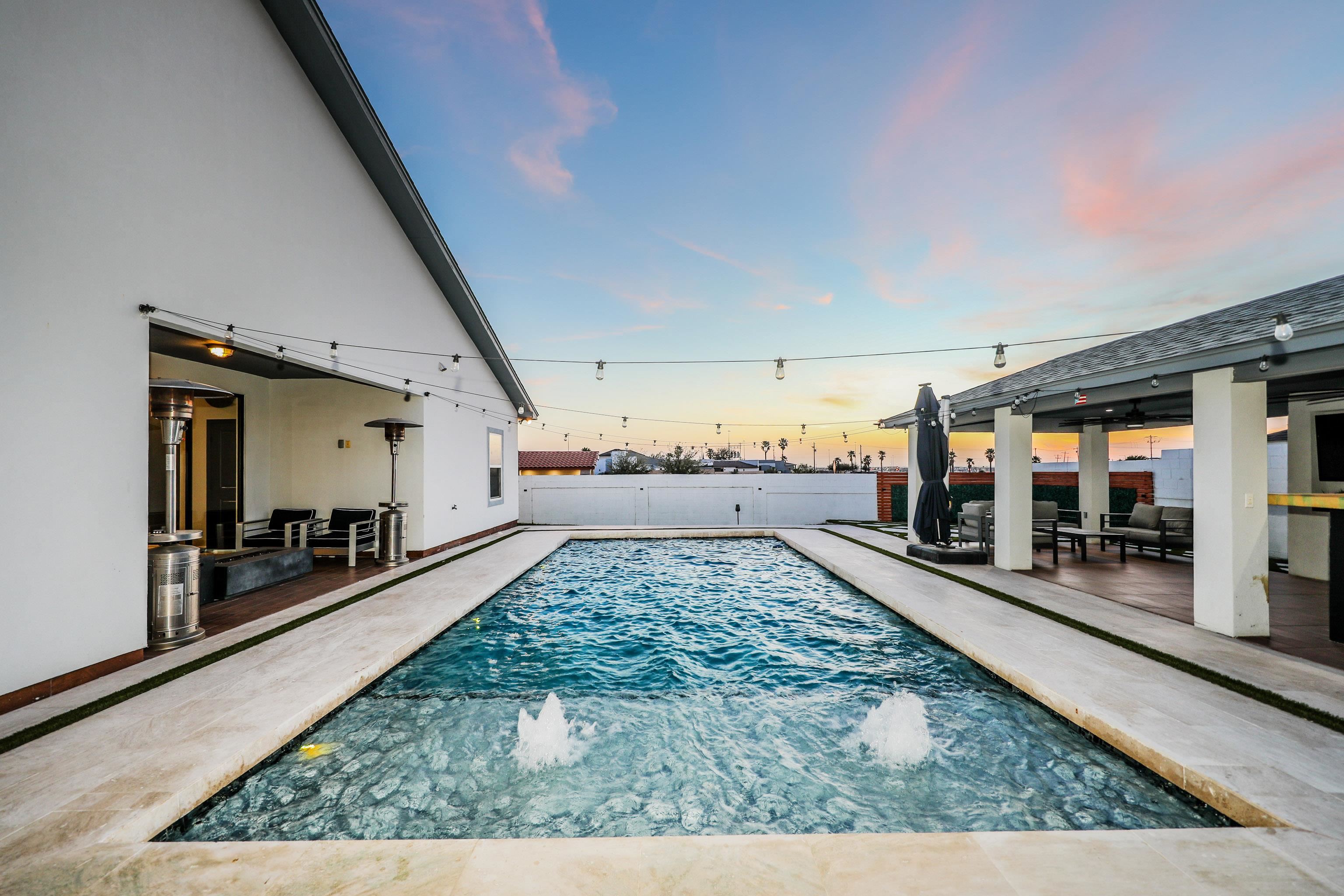 102 Cresta Dr.