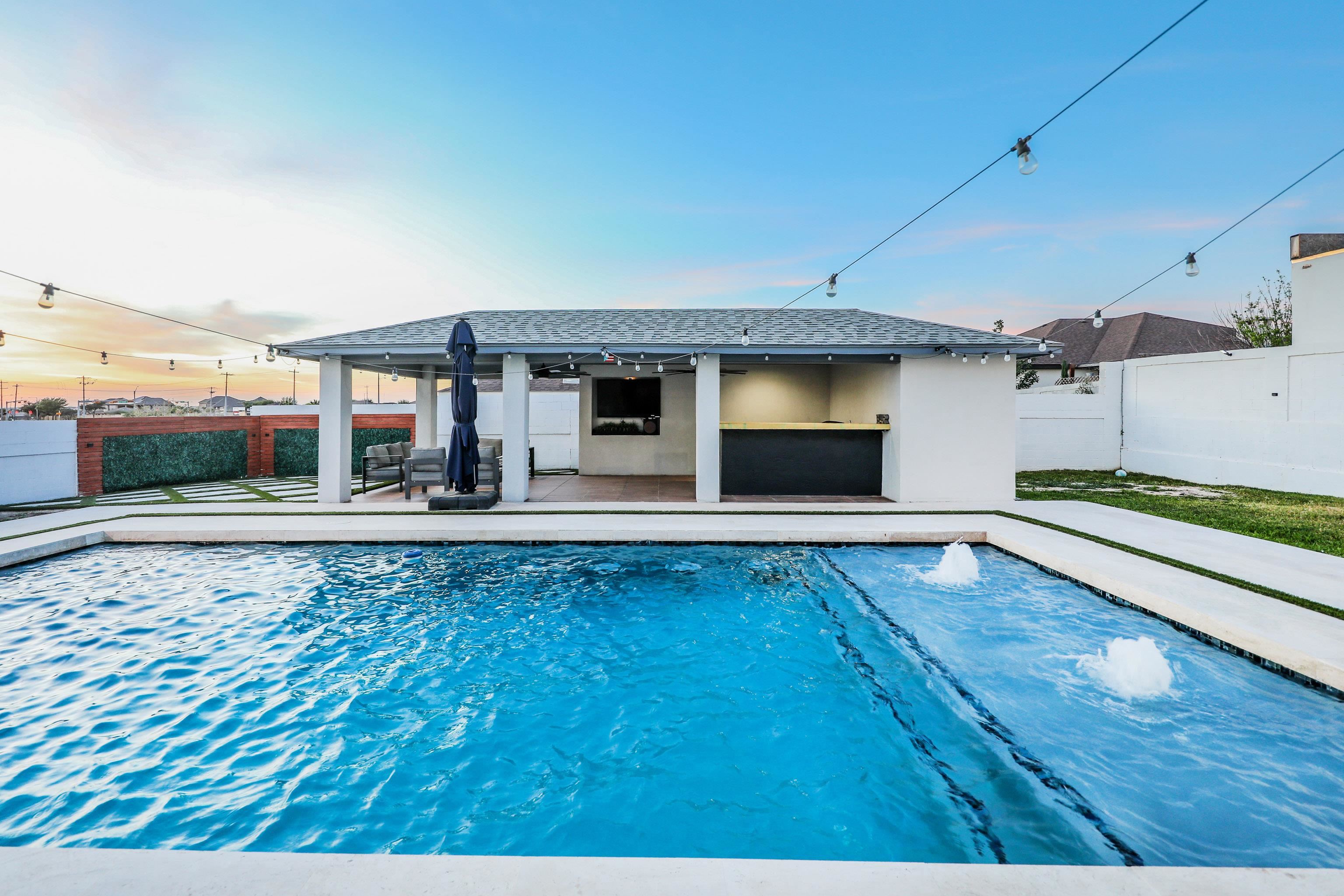 102 Cresta Dr.