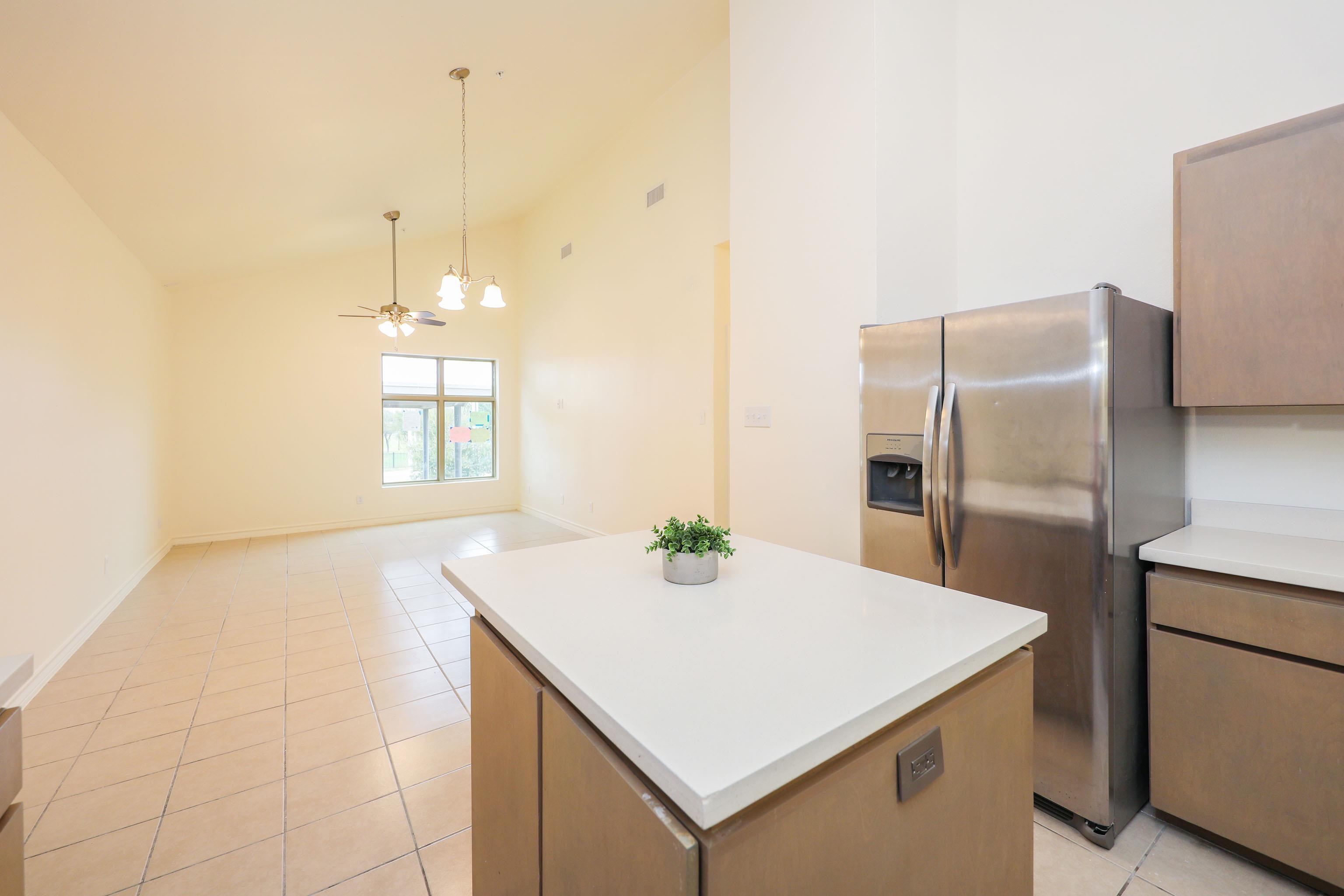 1511 Don Camilo Blvd Unit: 7