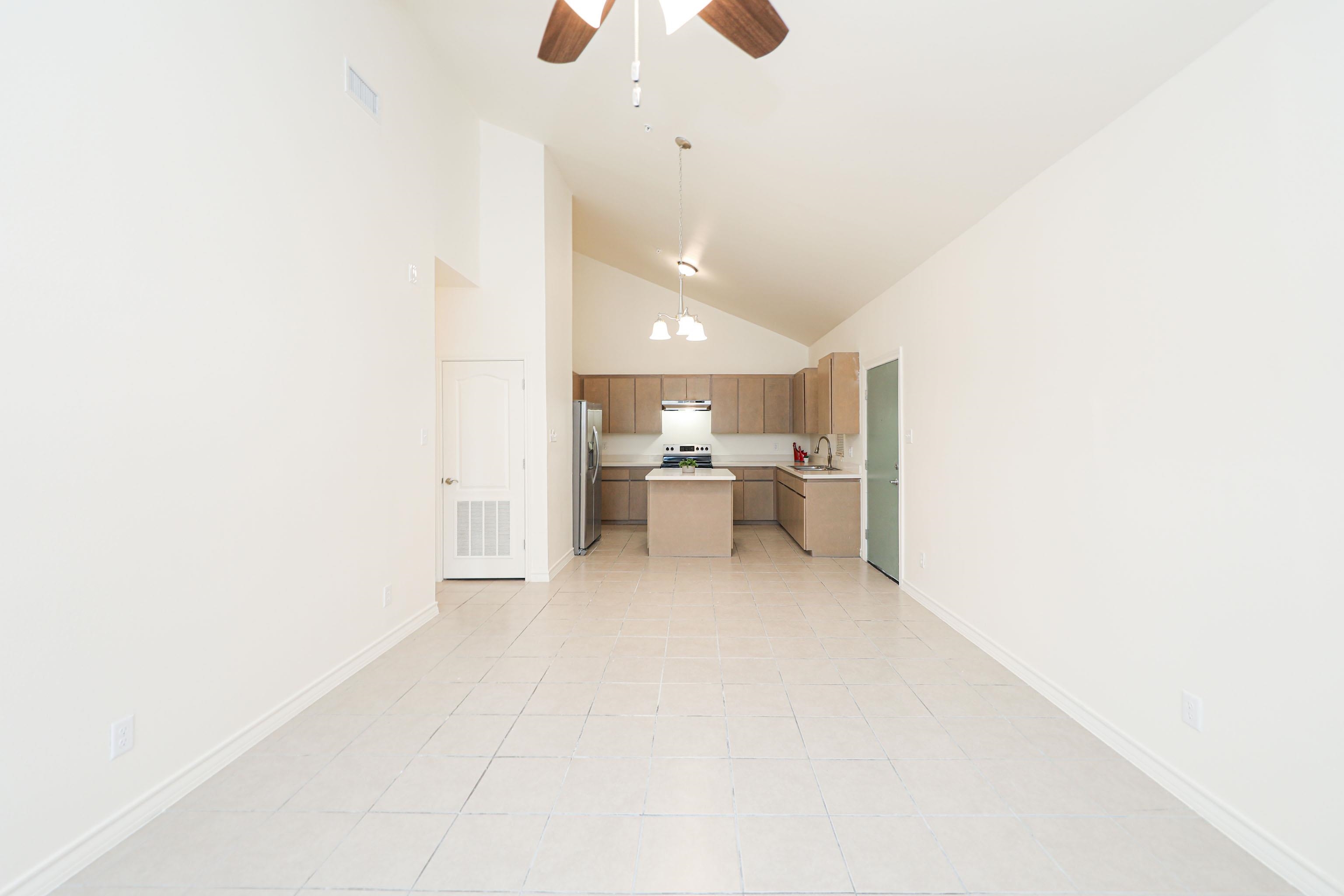 1511 Don Camilo Blvd Unit: 7