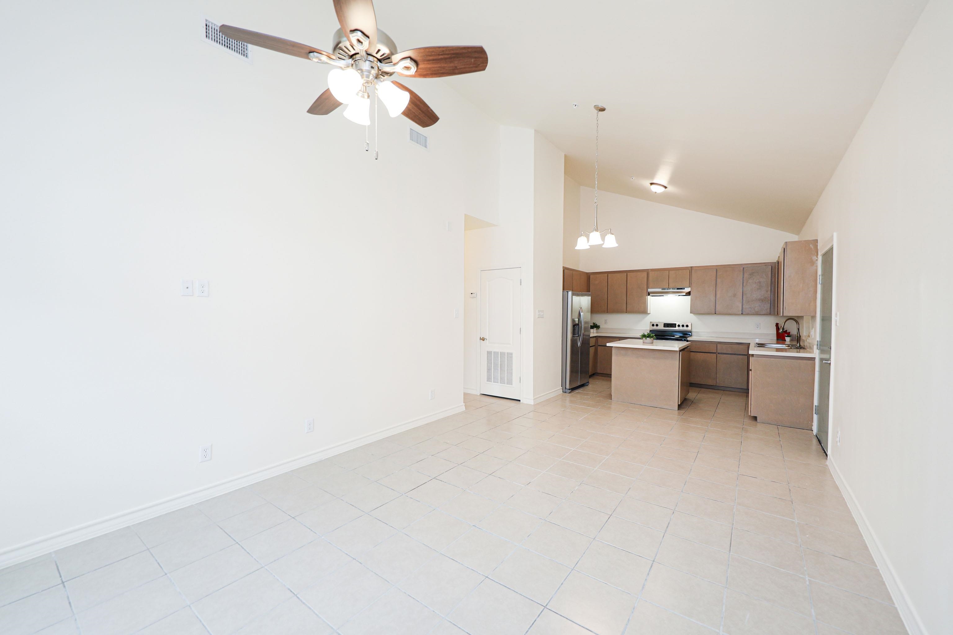 1511 Don Camilo Blvd Unit: 7
