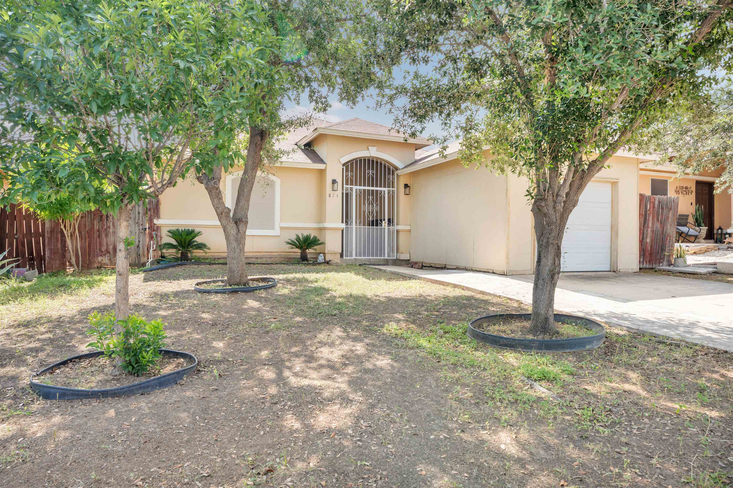 823 Witherspoon Lp