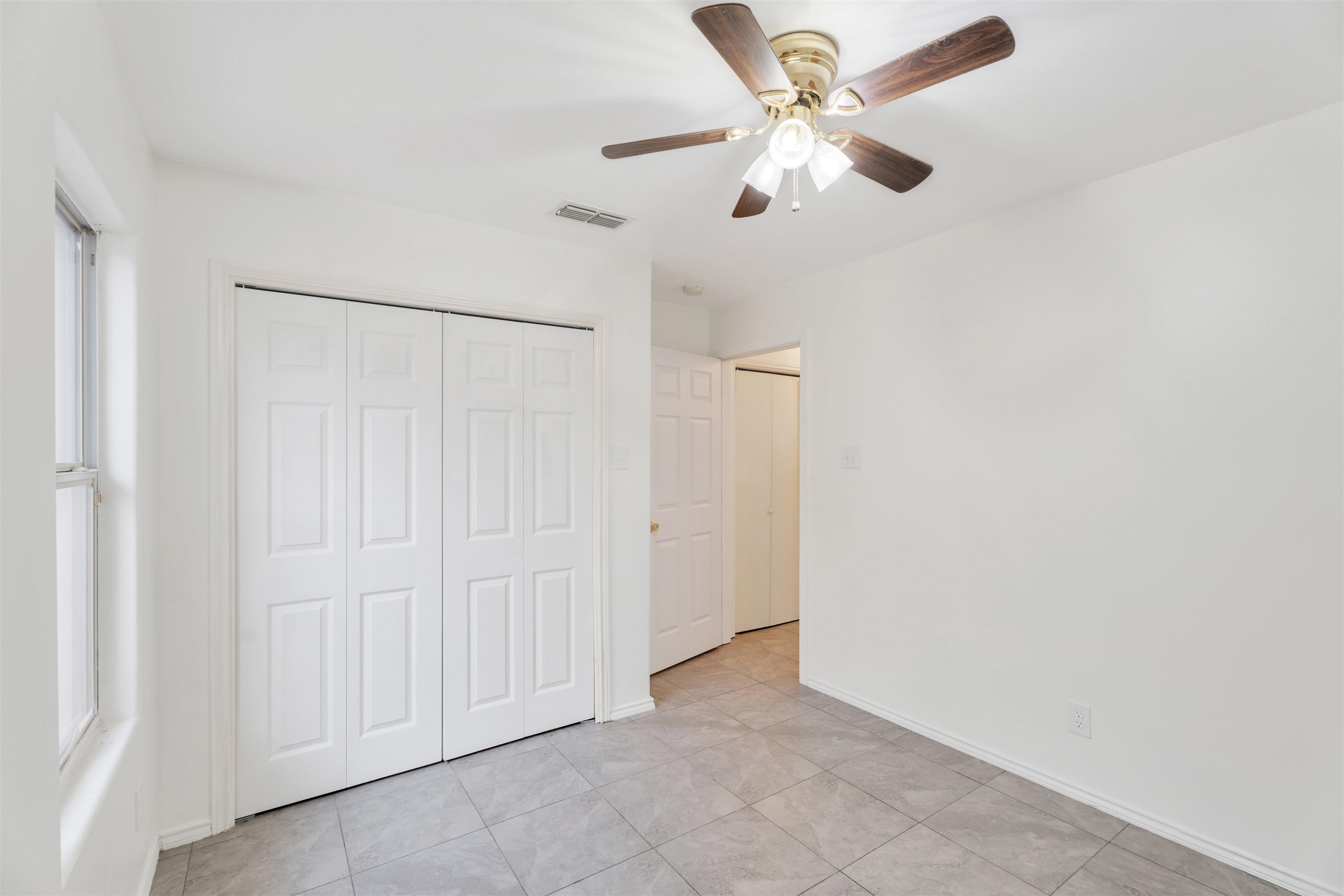 823 Witherspoon Lp