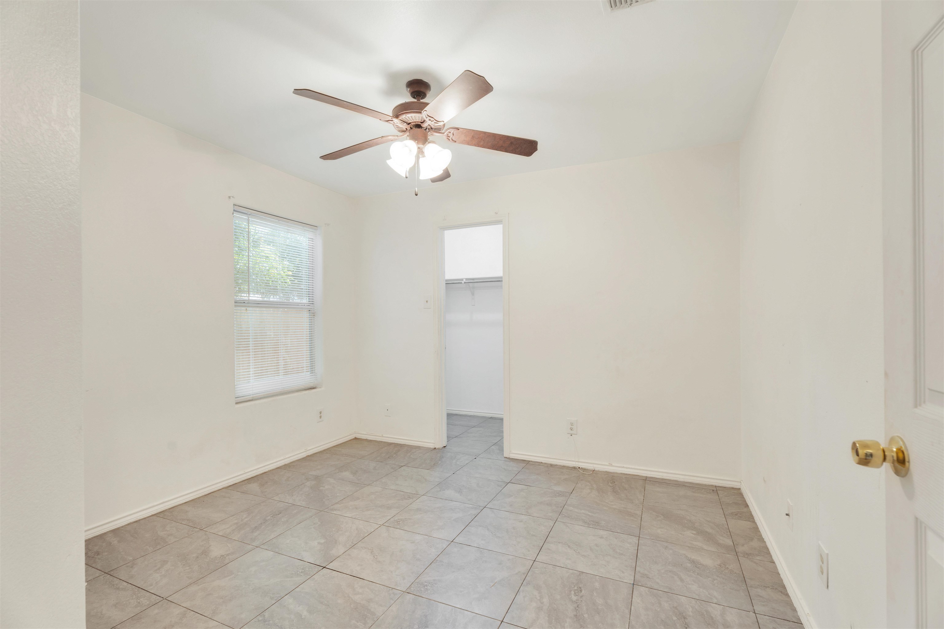 823 Witherspoon Lp